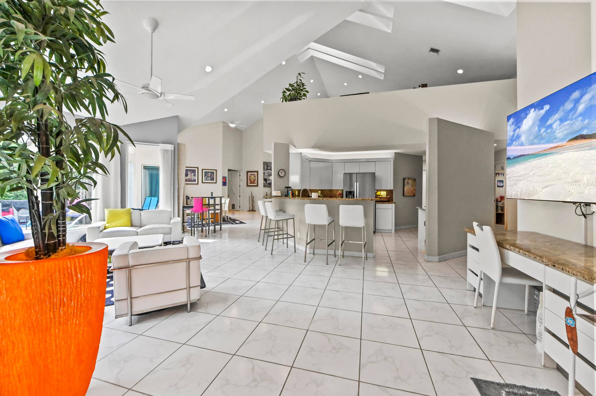 7165 Mariana Court, Boca Raton, FL 33433 19 Living room 01