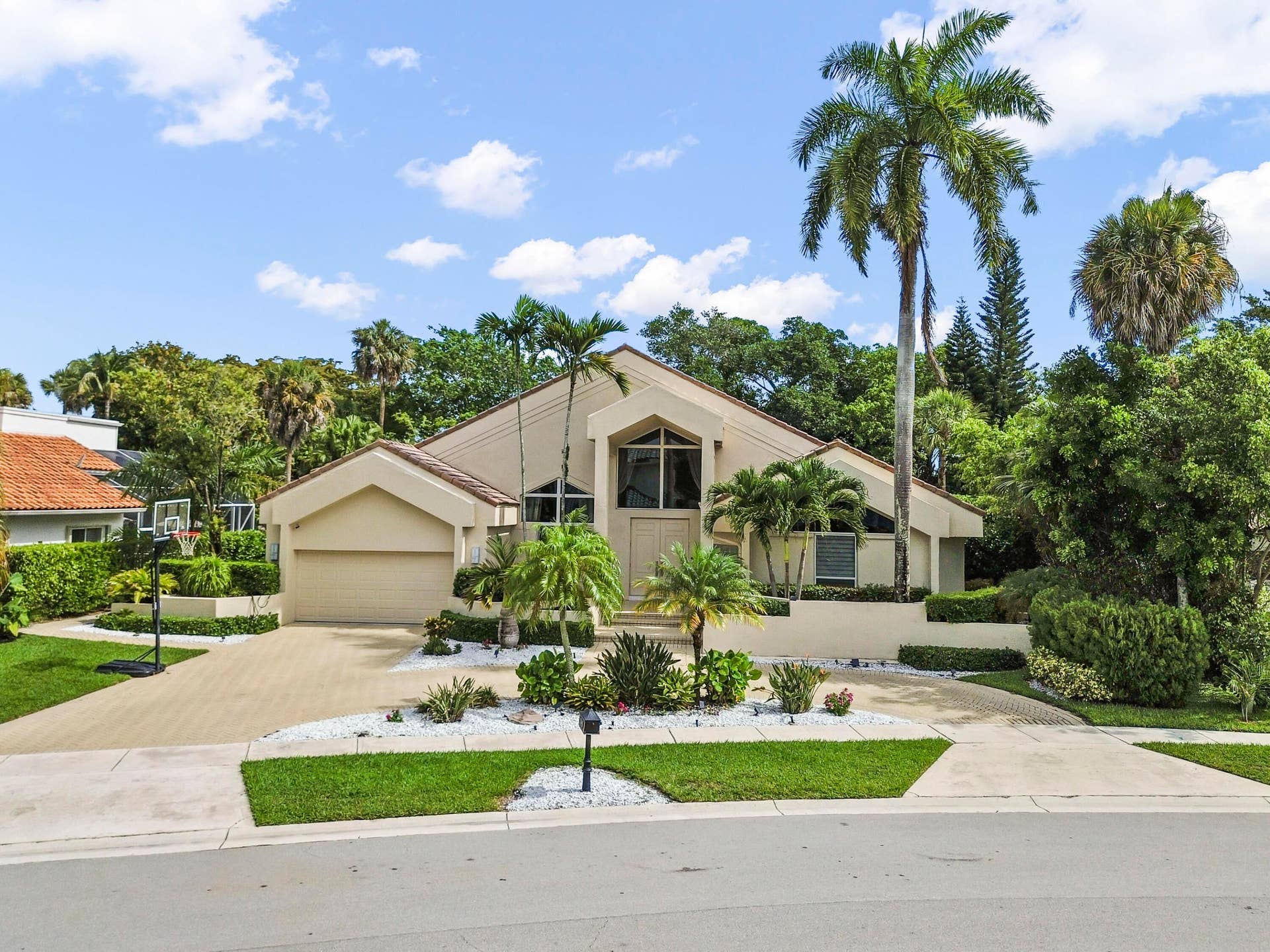 7165 Mariana Court, Boca Raton, FL 33433 02 Front 02