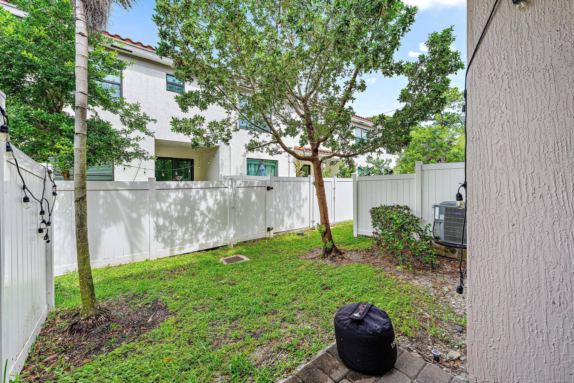 4407 Hemlock Drive, Riviera Beach, FL 33410 4407 Hemlock Dr-12