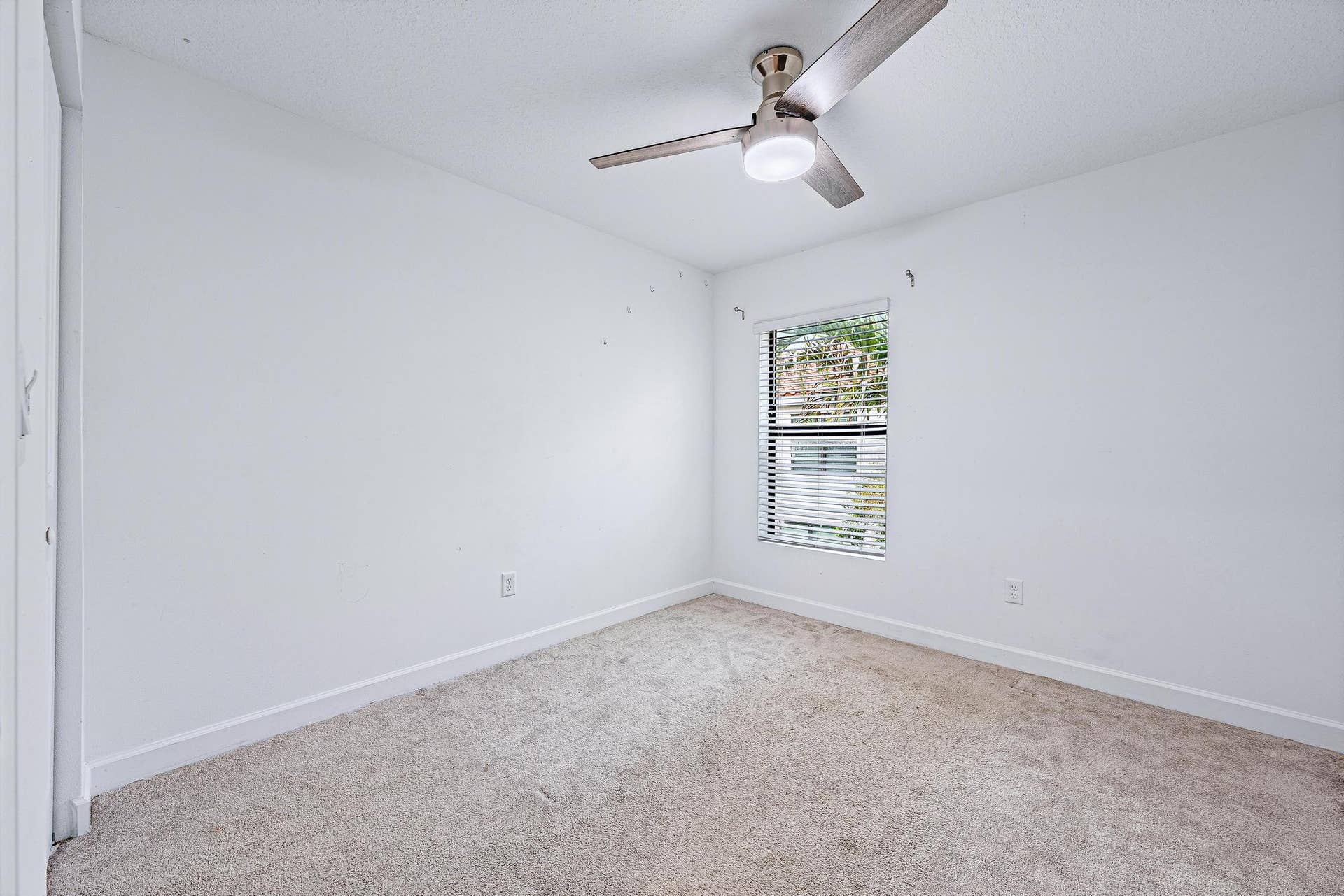 4407 Hemlock Drive, Riviera Beach, FL 33410 4407 Hemlock Dr-19
