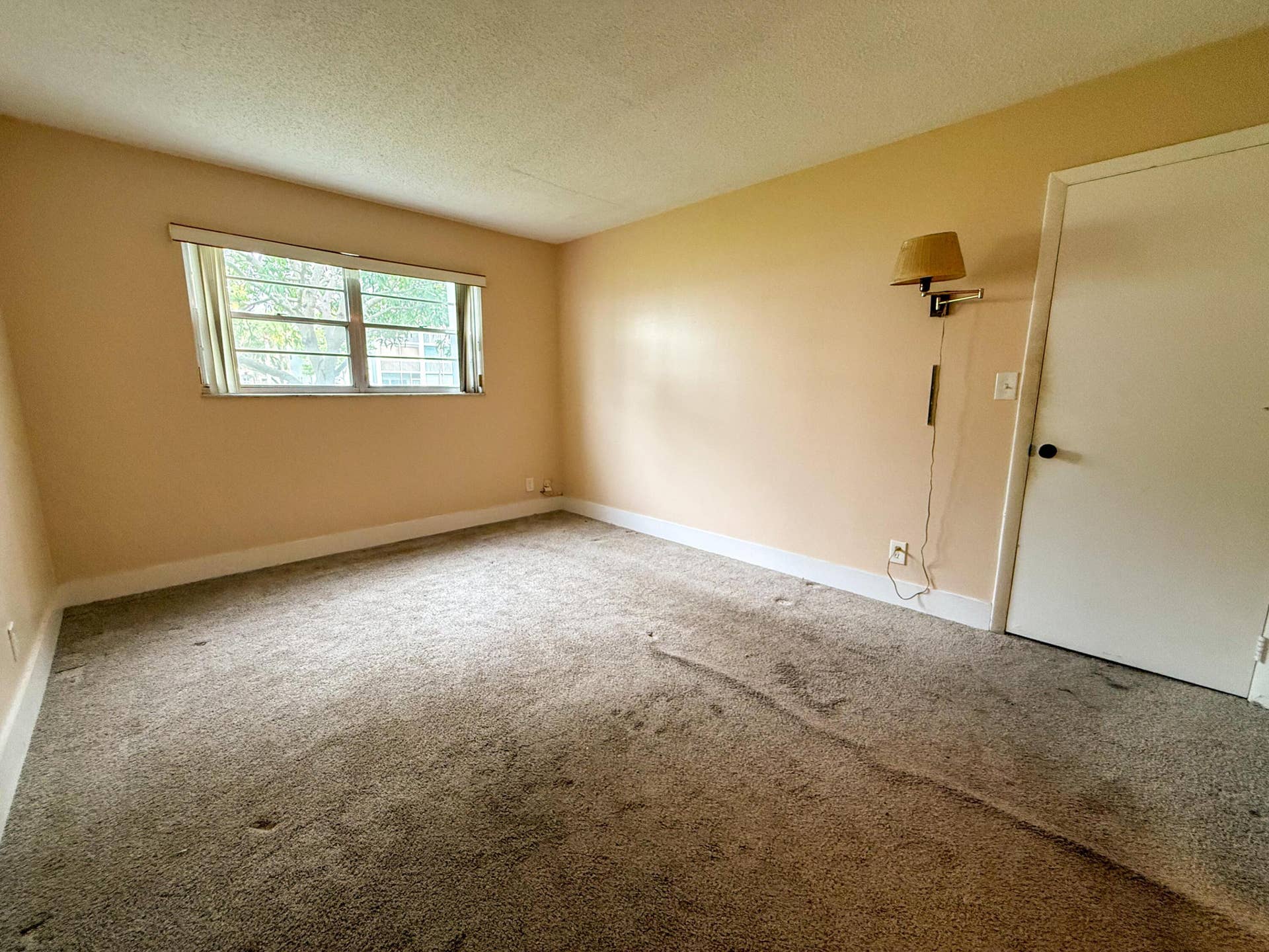 604 NE 2nd Street, #122, Dania Beach, FL 33004 Primary Bedroom