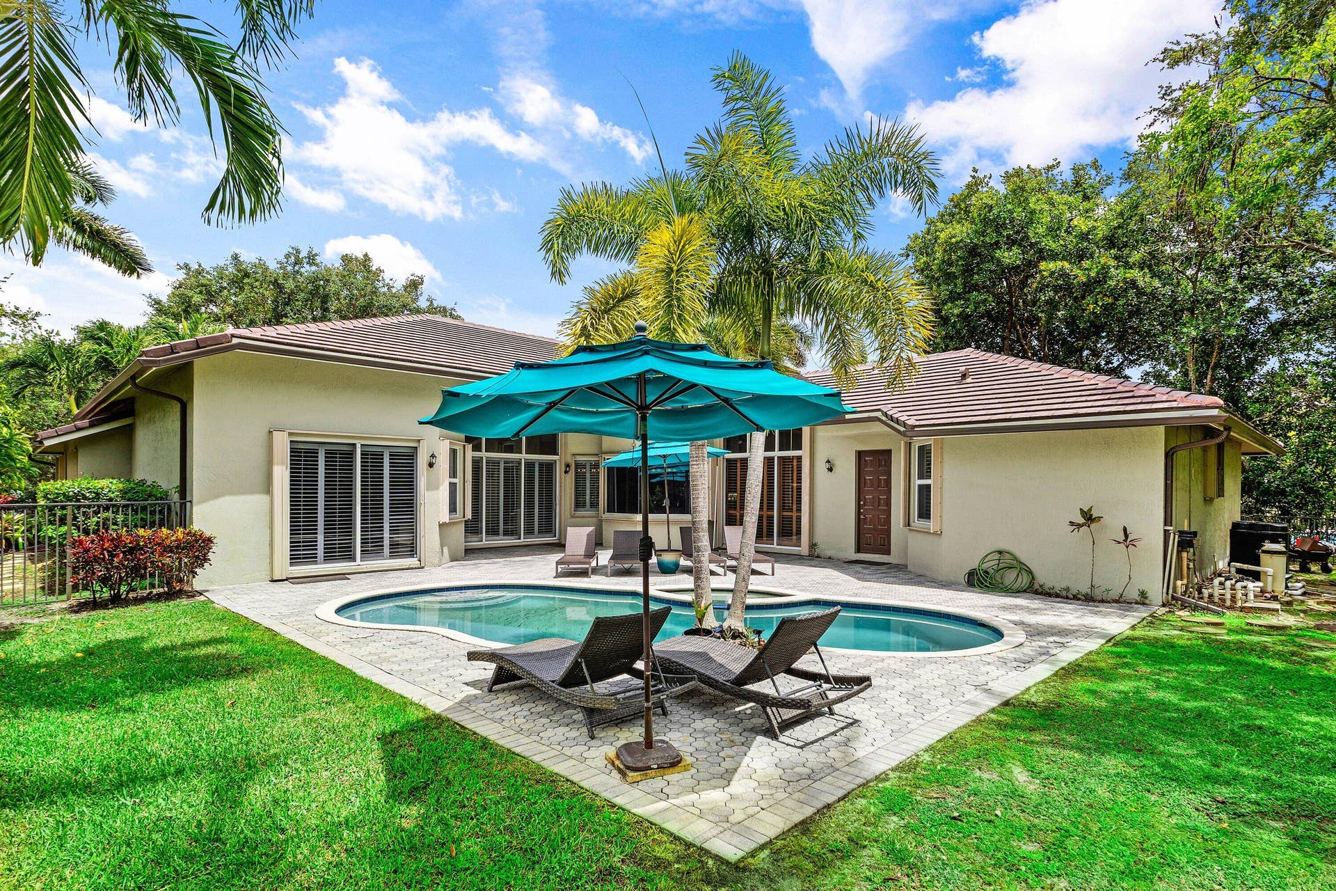 6867 NW 107th Terrace, Parkland, FL 33076 031-6867Northwest107thTerrace-Parkland-F