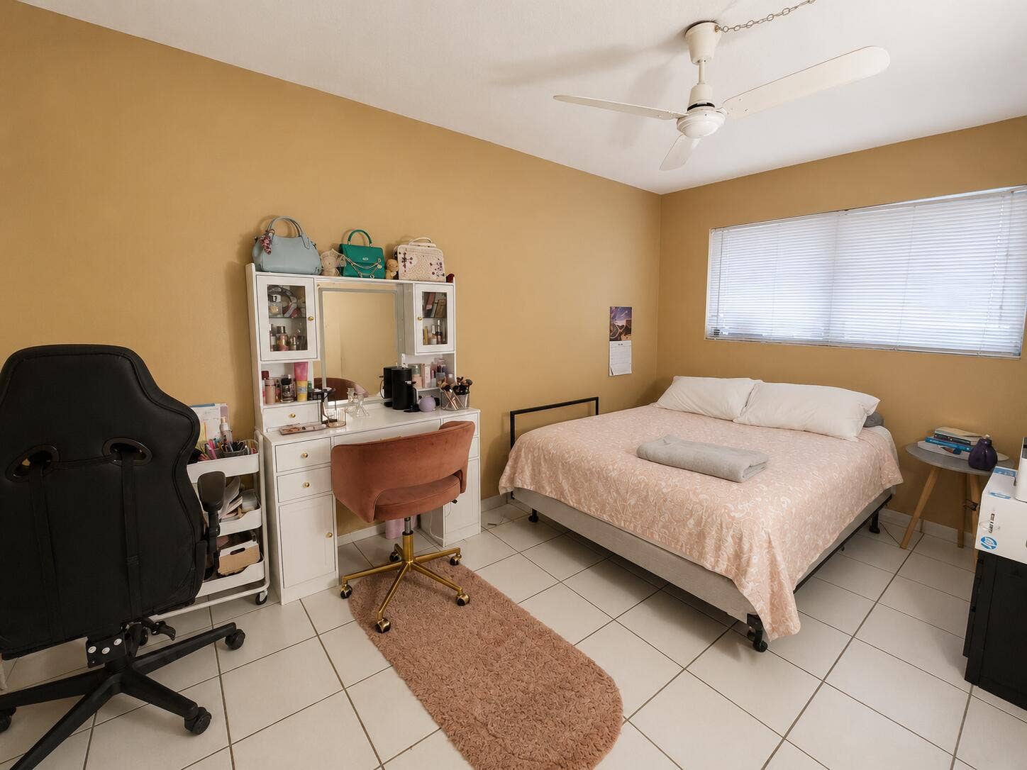 5203 NE 24 Terr, chat 2nd bdrm2