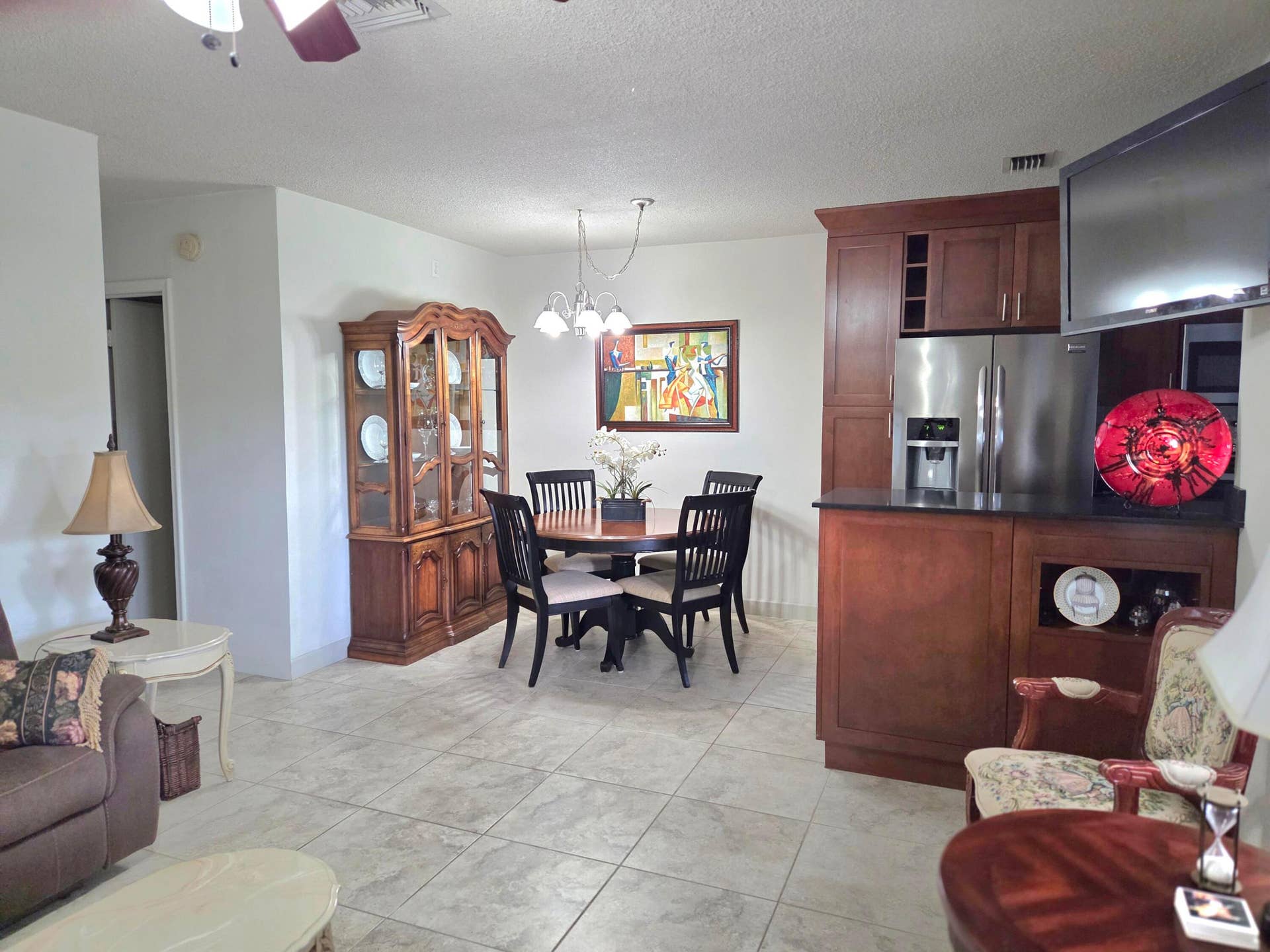 2100 NE 38th Street NE, #207, Lighthouse Point, FL 33064 Dining Area