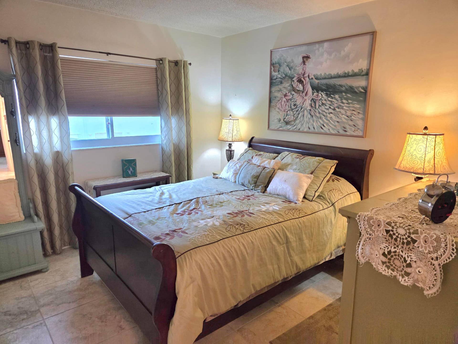 2100 NE 38th Street NE, #207, Lighthouse Point, FL 33064 Guest Bedroom