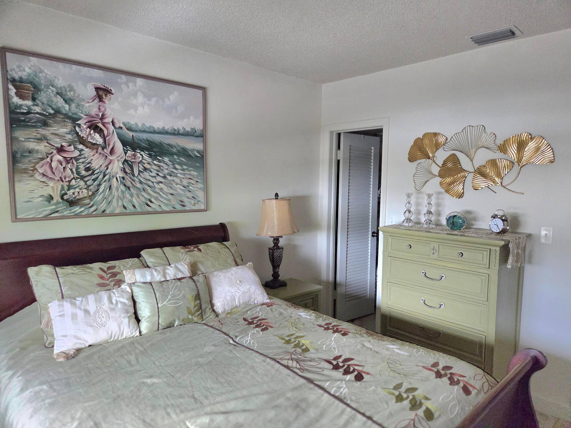 2100 NE 38th Street NE, #207, Lighthouse Point, FL 33064 Guest Bedroom