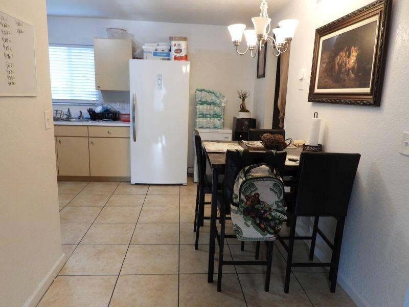 2764 NW 1st Court, Pompano Beach, FL 33069 Eat-in kitchen