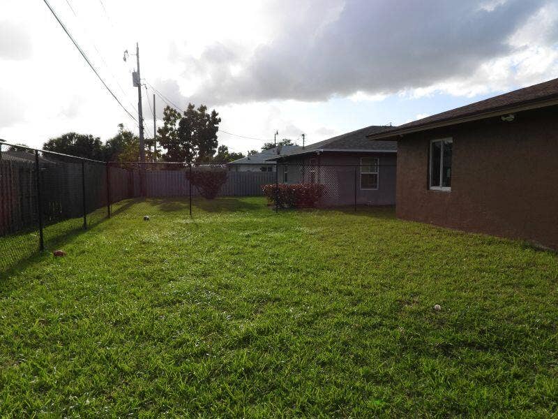 2764 NW 1st Court, Pompano Beach, FL 33069 Backyard