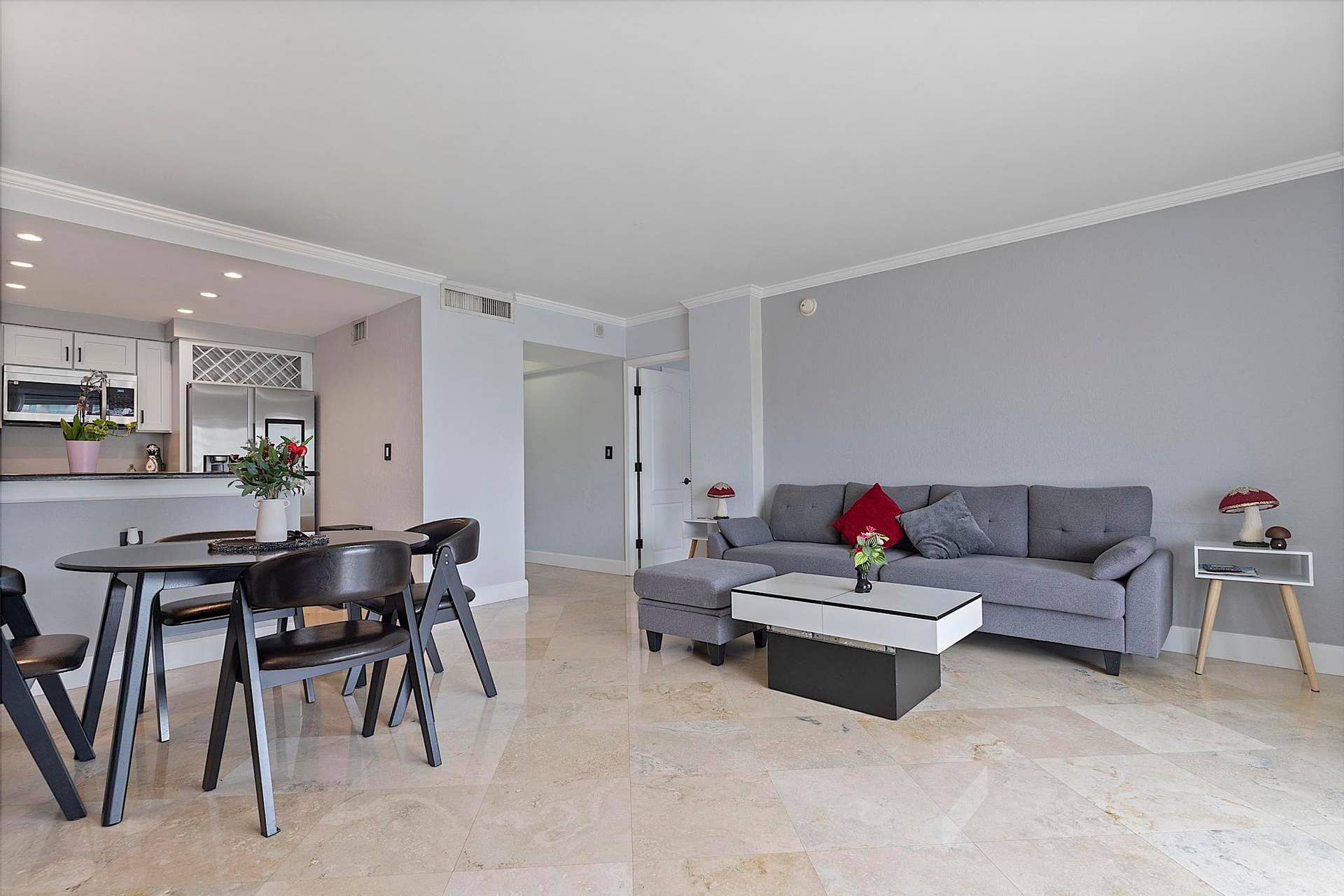 2900 NE 30th Street, #Apt 8j, Fort Lauderdale, FL 33306 2900 NE 30th St - # 8J - 124