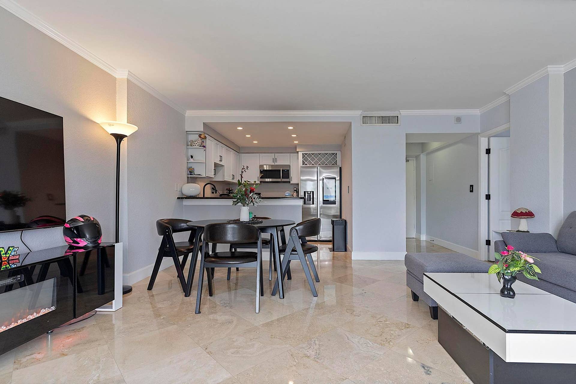 2900 NE 30th Street, #Apt 8j, Fort Lauderdale, FL 33306 2900 NE 30th St - # 8J - 123