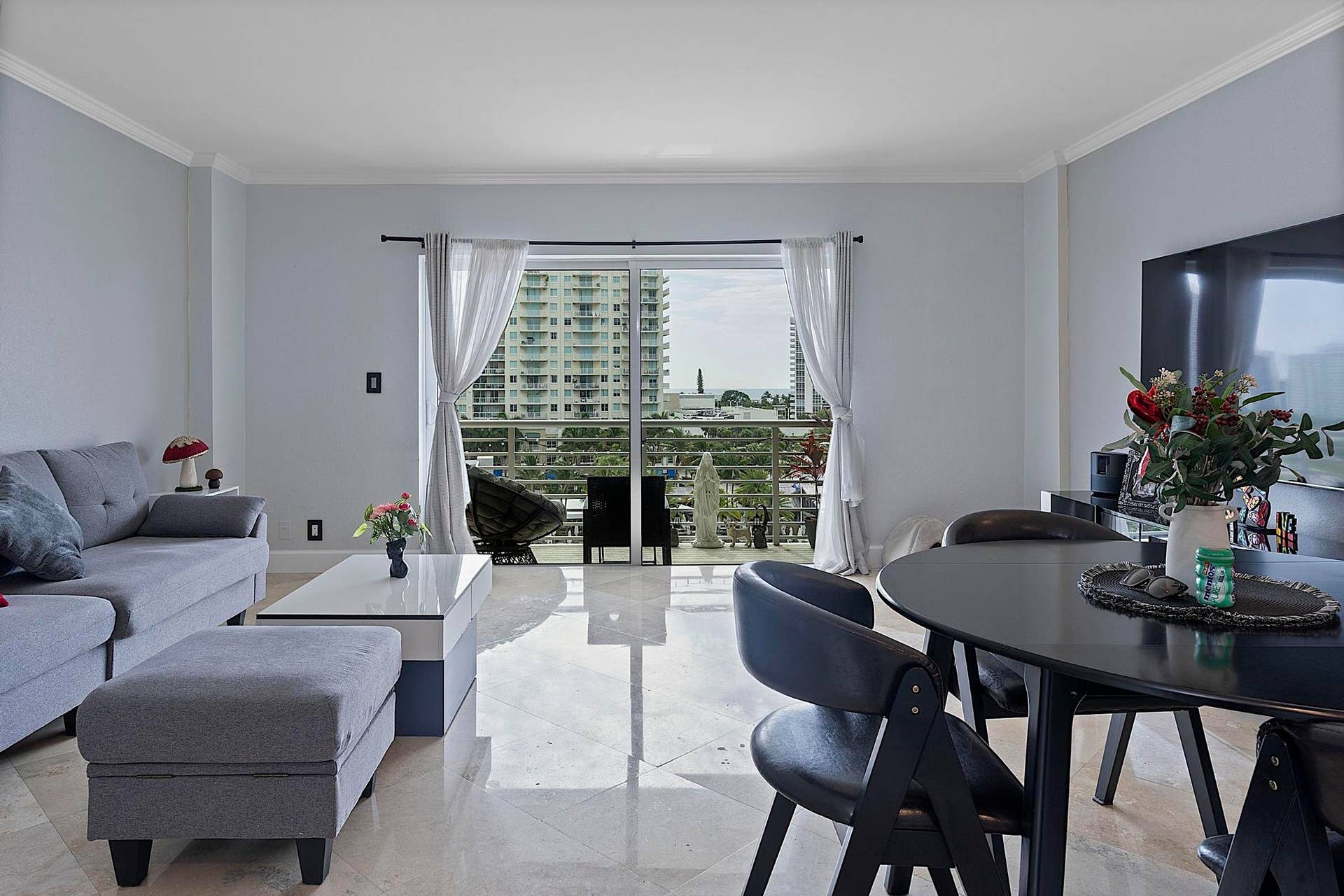 2900 NE 30th Street, #Apt 8j, Fort Lauderdale, FL 33306 2900 NE 30th St - # 8J - 117