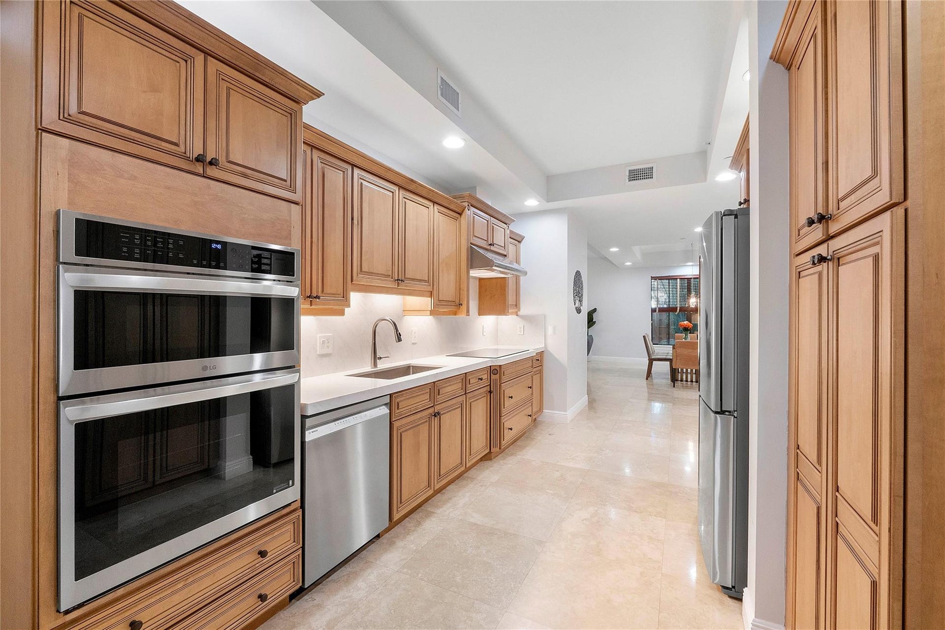 430 NE 7th Avenue, #430, Fort Lauderdale, FL 33301 Photo 10