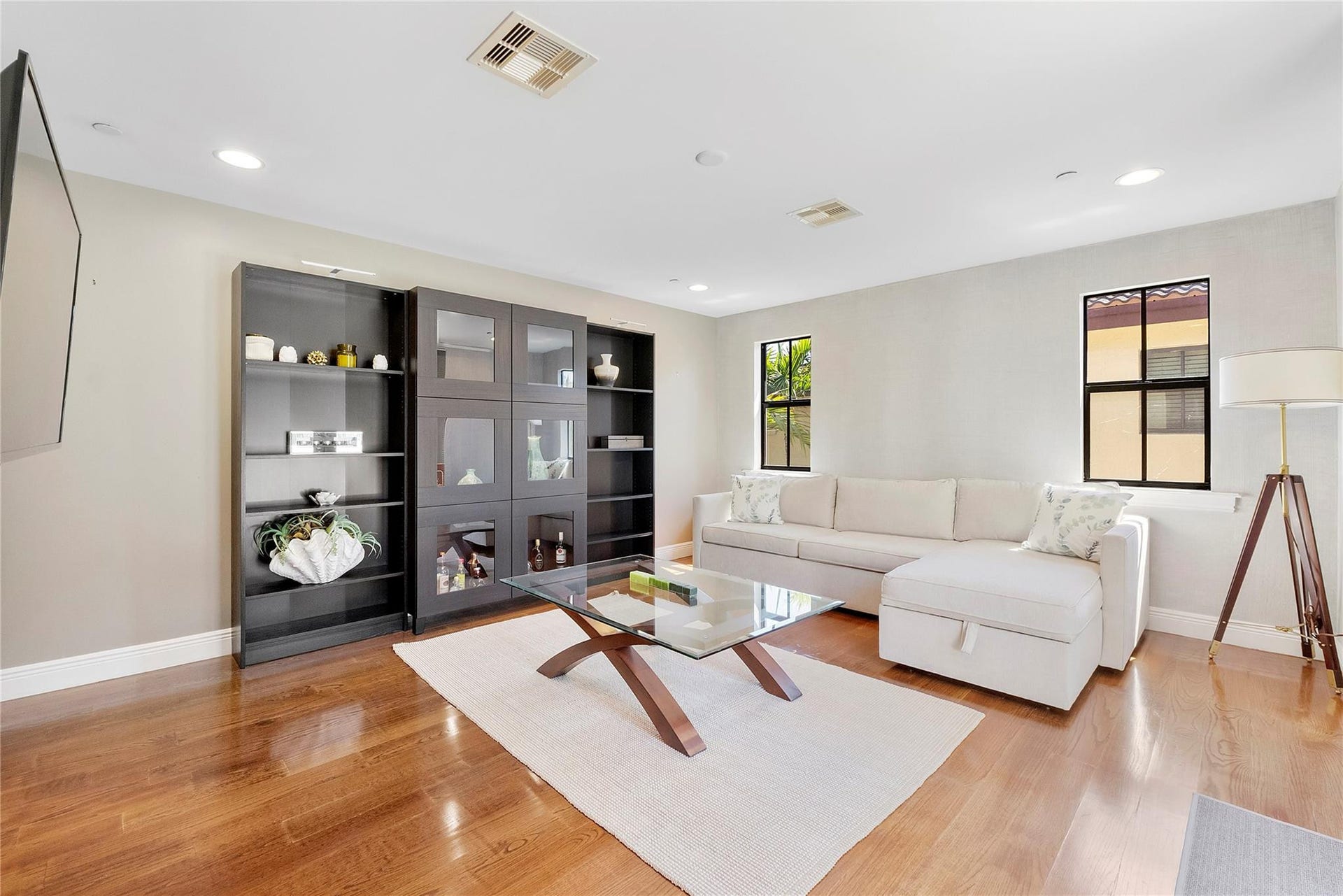 430 NE 7th Avenue, #430, Fort Lauderdale, FL 33301 Photo 21