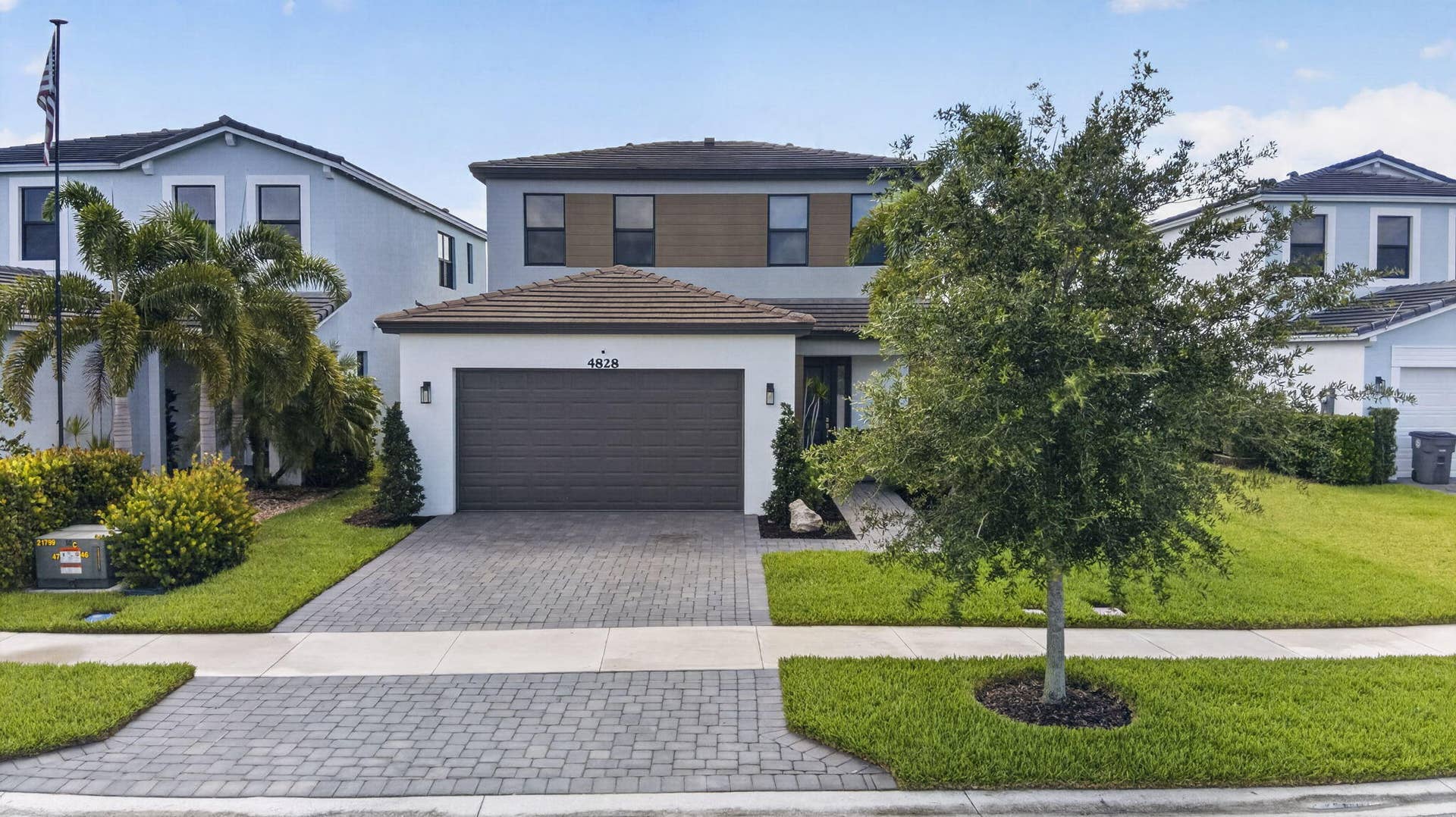 4828 Sand Dollar Dr