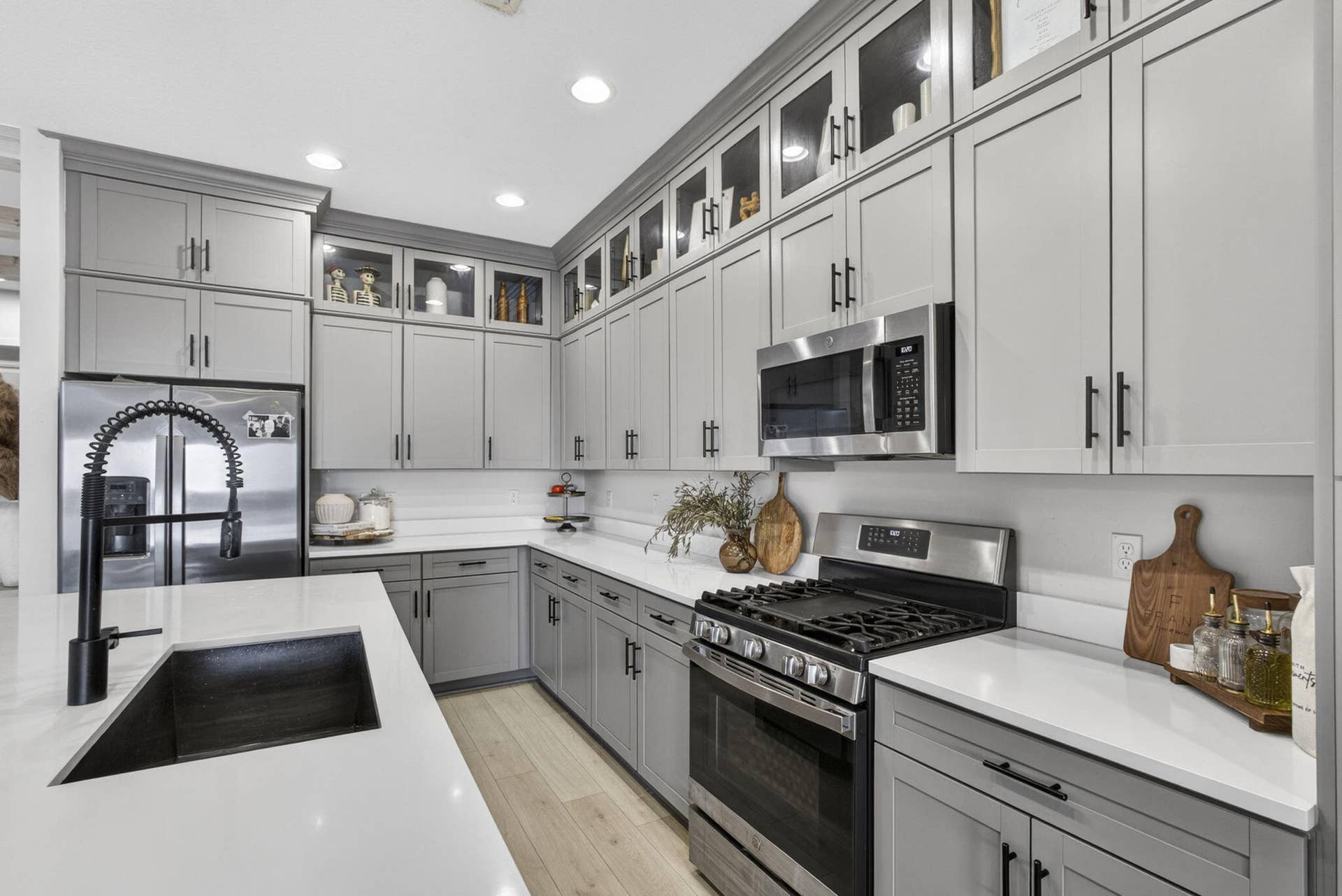 42" Cabinets with museum cabinet uppers