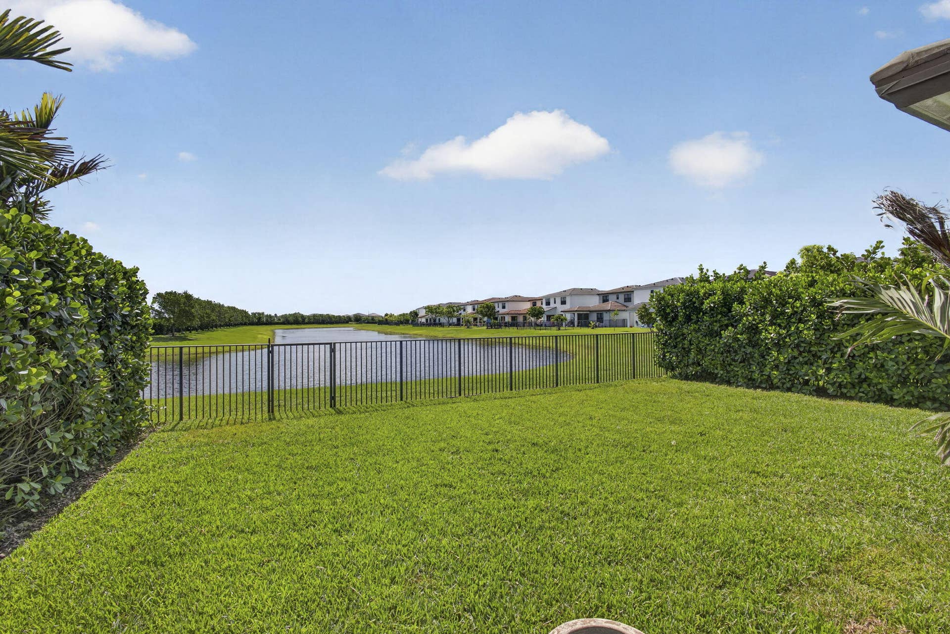 4828 Sand Dollar Dr