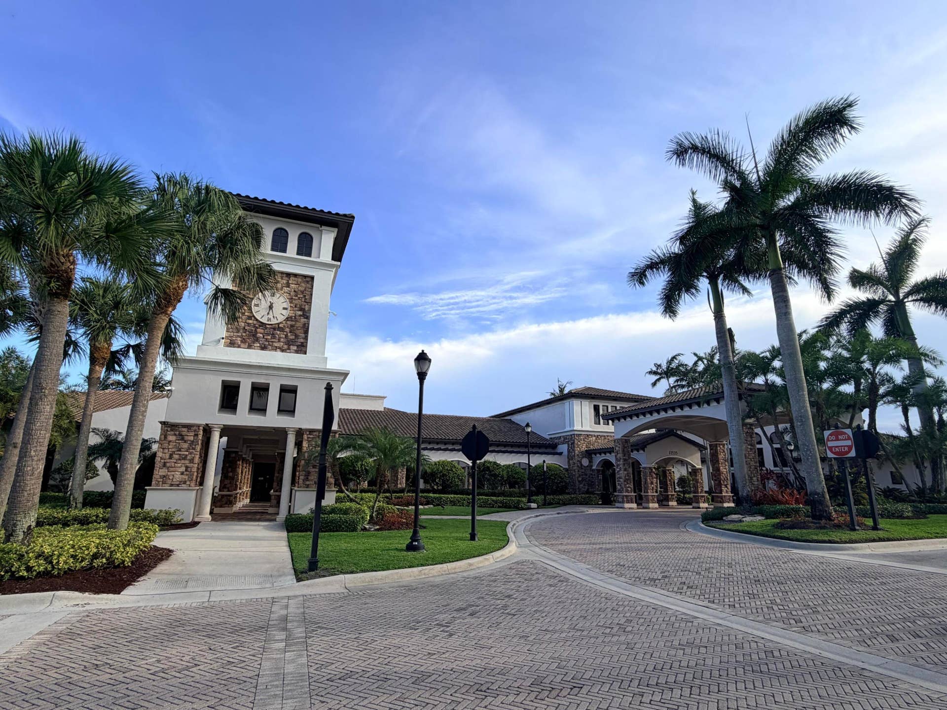 8012 NW 128th Lane, Parkland, FL 33076 Plaza del Lago