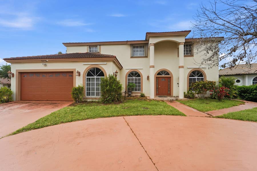 Property photo for 10710 NW 54th Place, Coral Springs, FL