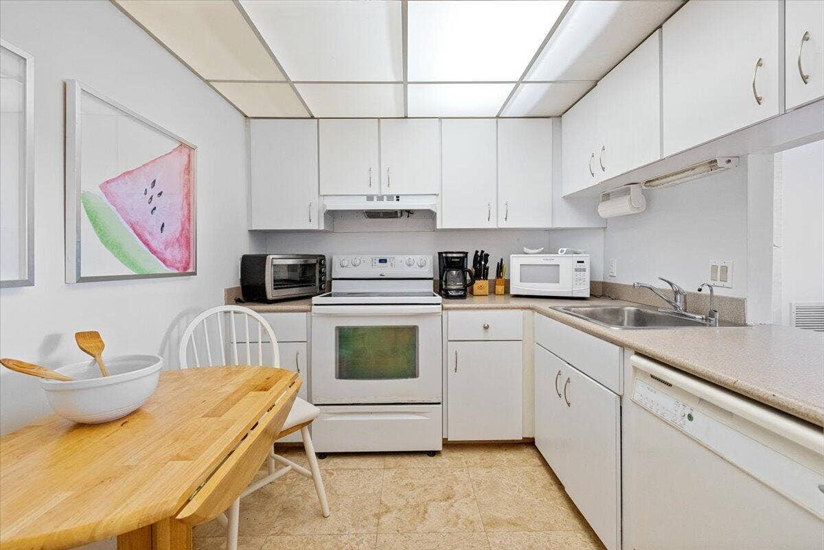 3912 S Ocean Boulevard, #1211, Highland Beach, FL 33487 18-1211 TM -1617