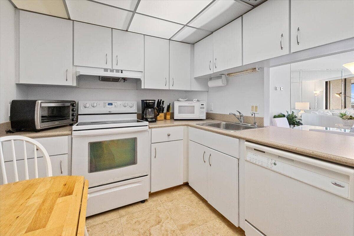 3912 S Ocean Boulevard, #1211, Highland Beach, FL 33487 20-1211 TM -1637