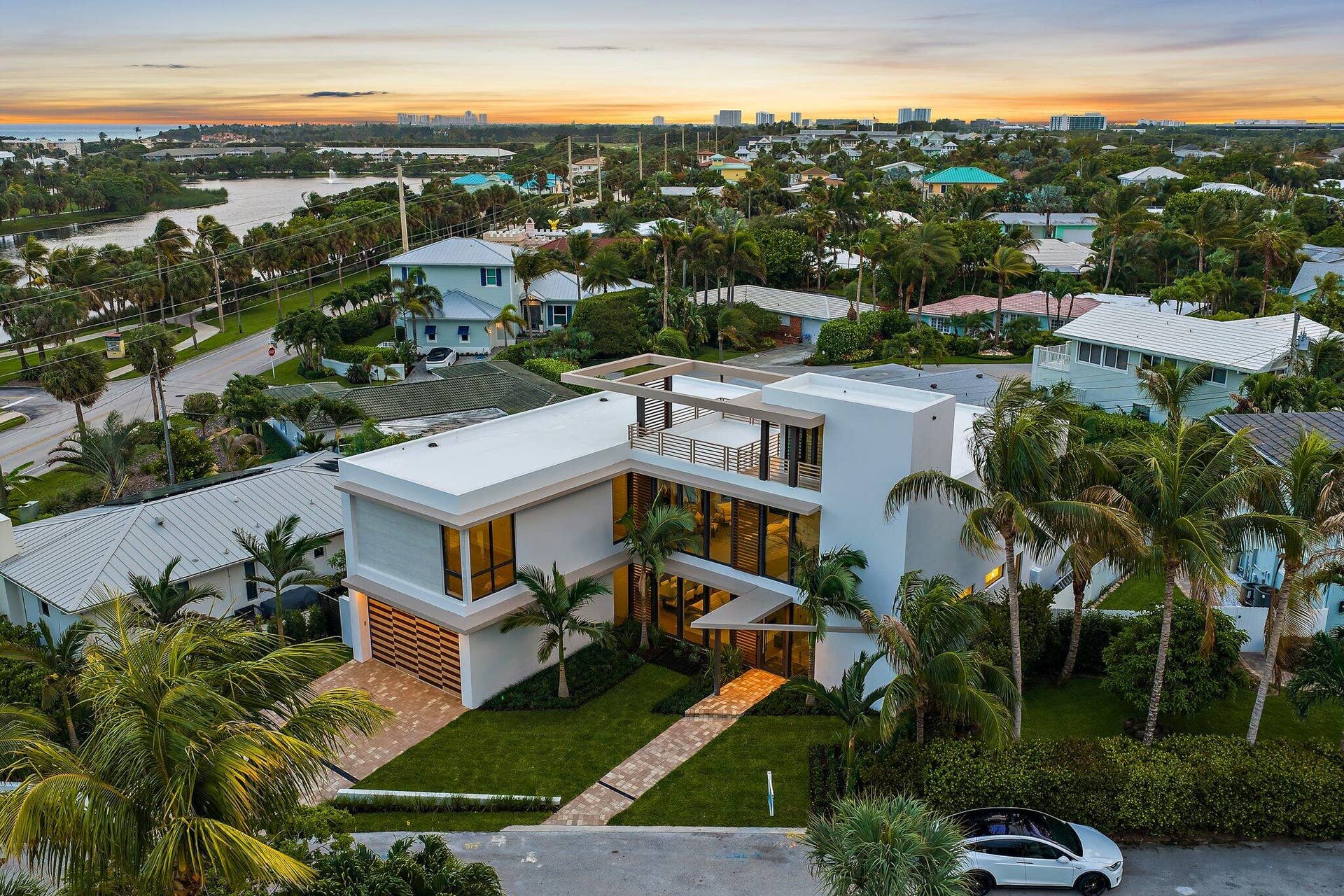 390 Jupiter Lane, Juno Beach, FL 33408 011-390JupiterLn-JunoBeach-SMALL