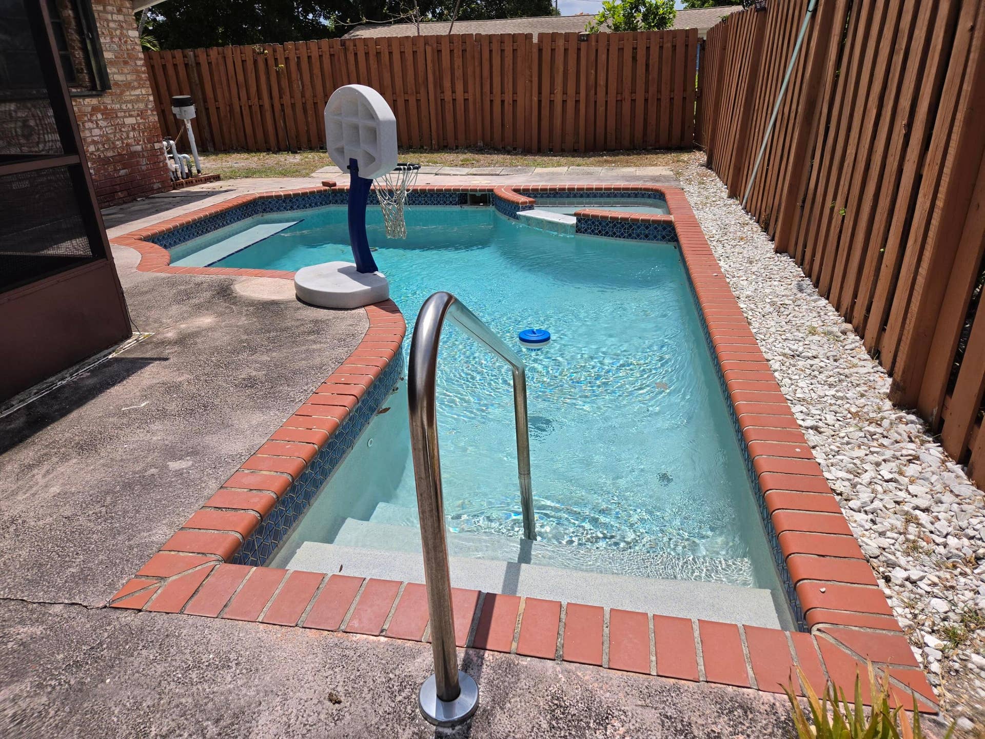 608-612 NE 21st Court, Wilton Manors, FL 33305 612 - pool