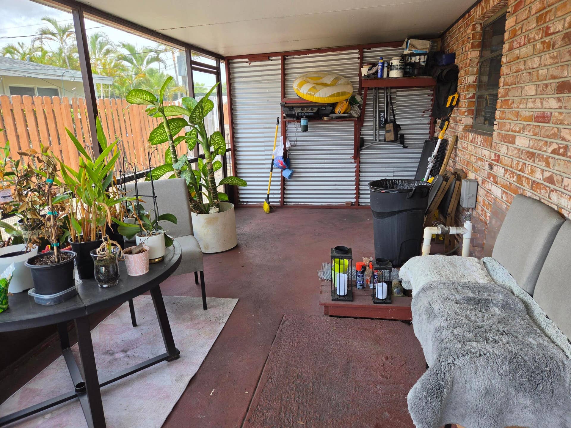608-612 NE 21st Court, Wilton Manors, FL 33305 612 - screened patio