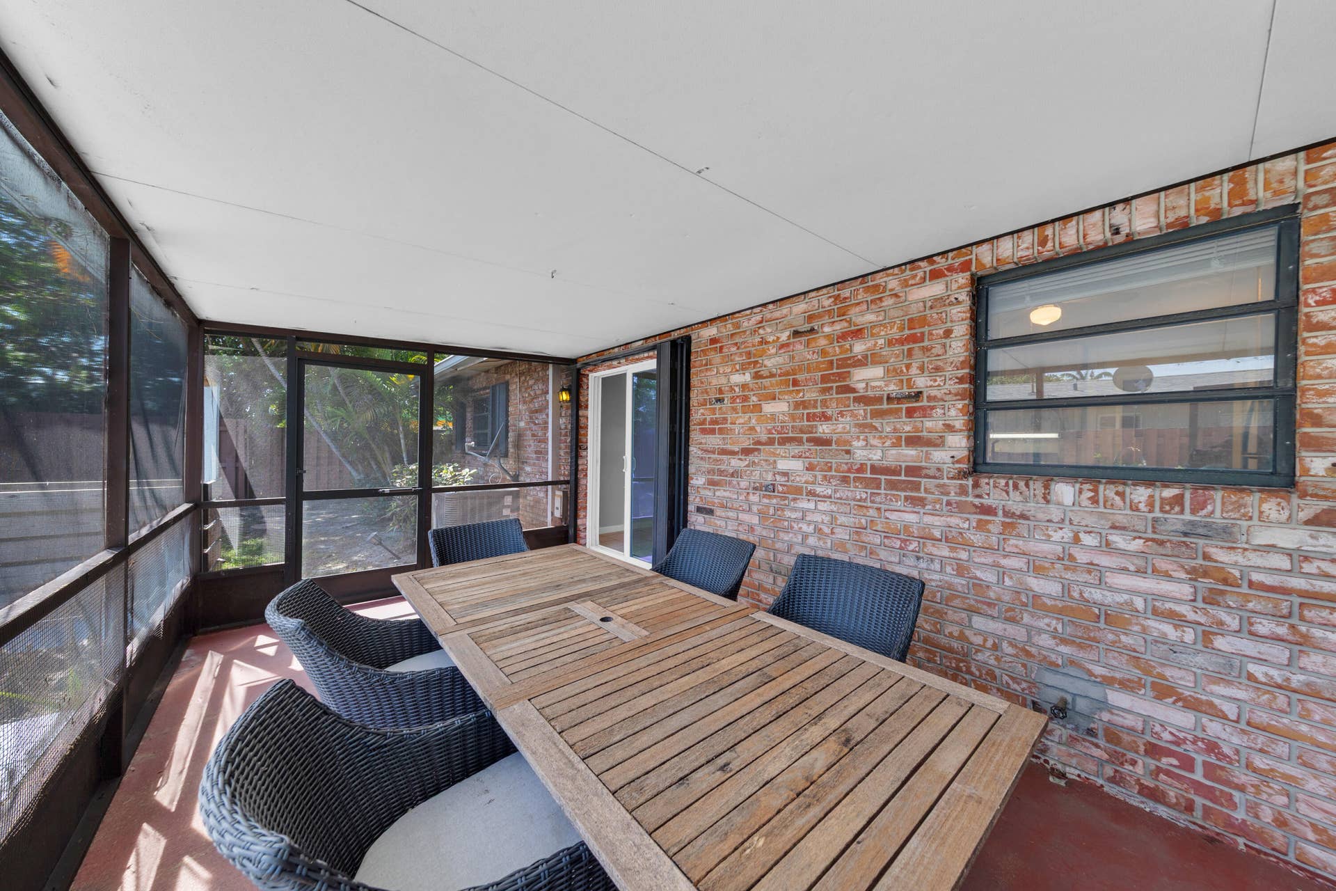 608-612 NE 21st Court, Wilton Manors, FL 33305 608 - Screened Porch