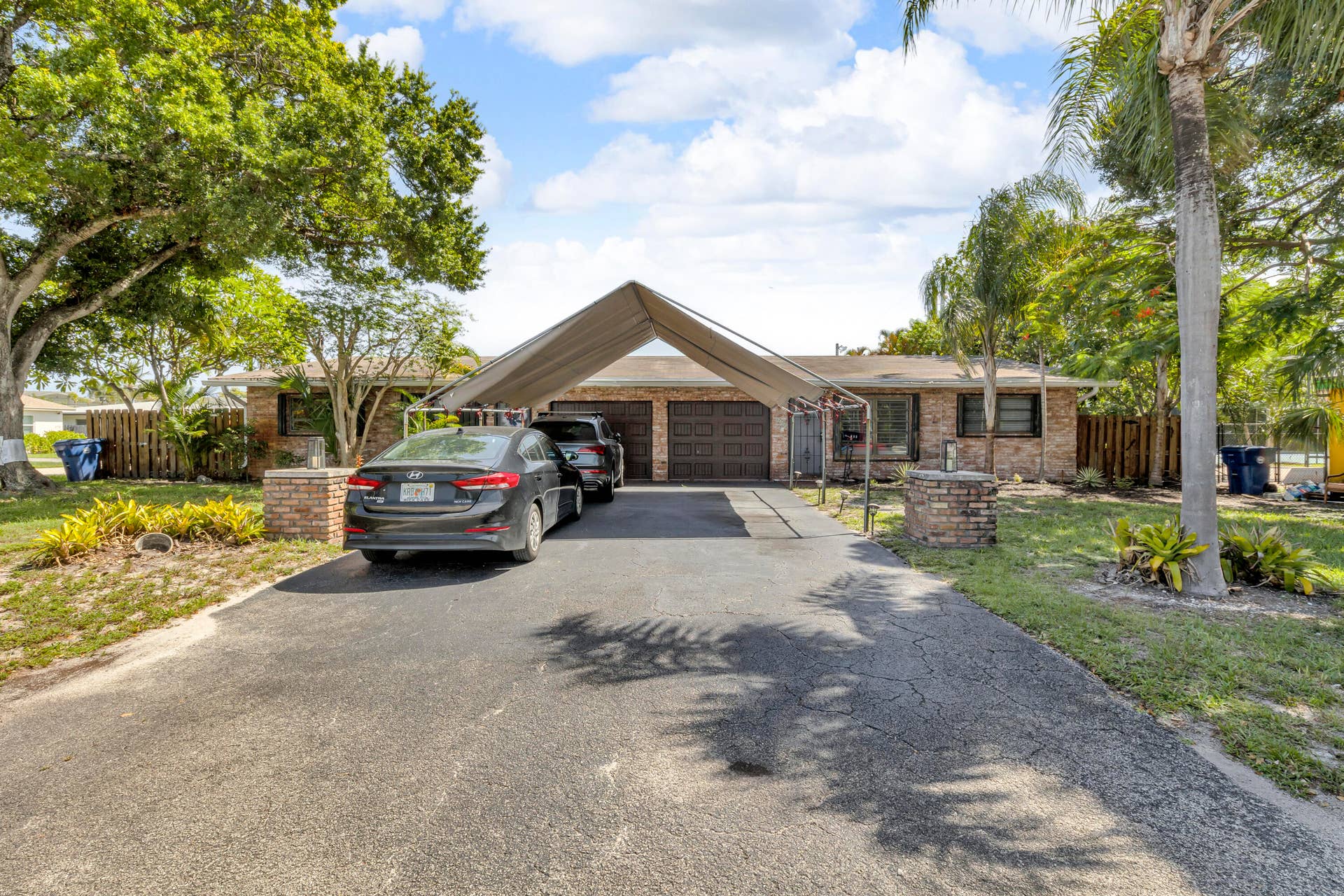 608-612 NE 21st Court, Wilton Manors, FL 33305 608-612 NE 21 Ct