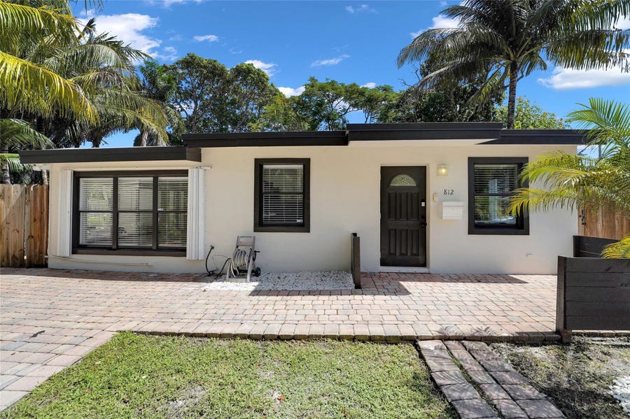 Property photo for 812 NE 4th Avenue, Pompano Beach, FL