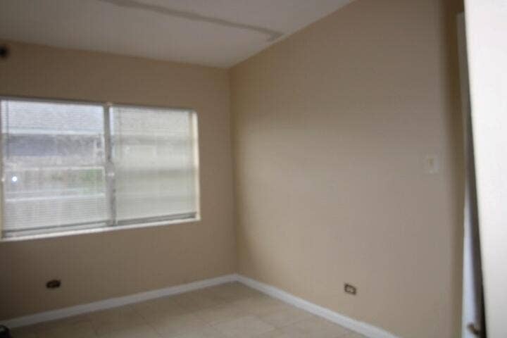 1417 W 32nd Street, Riviera Beach, FL 33404 IMG_1136_inPixio