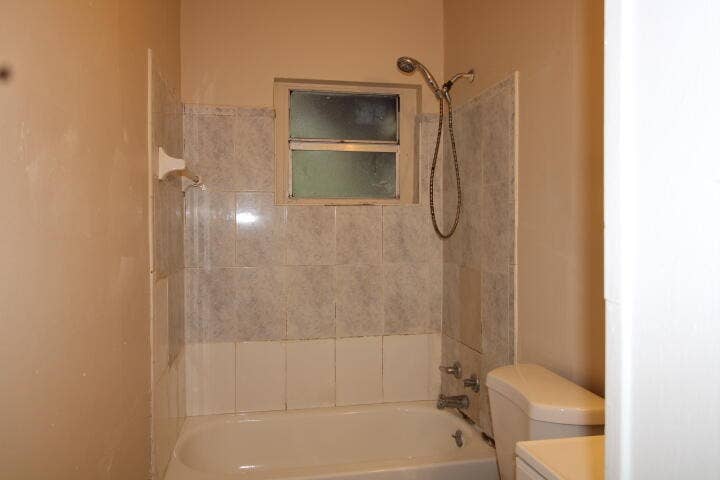 1417 W 32nd Street, Riviera Beach, FL 33404 IMG_1146