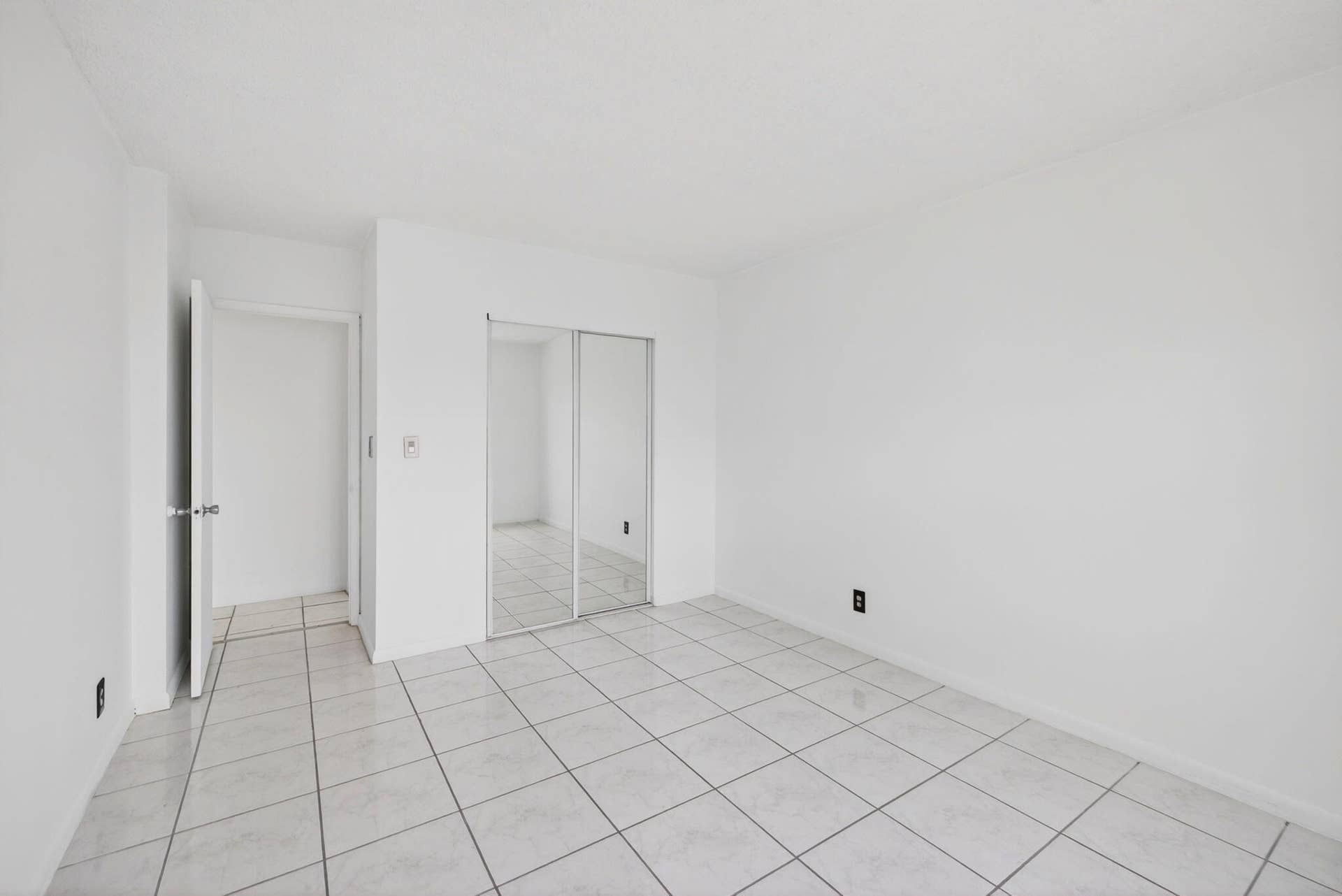 29-web-or-mls-699A4942
