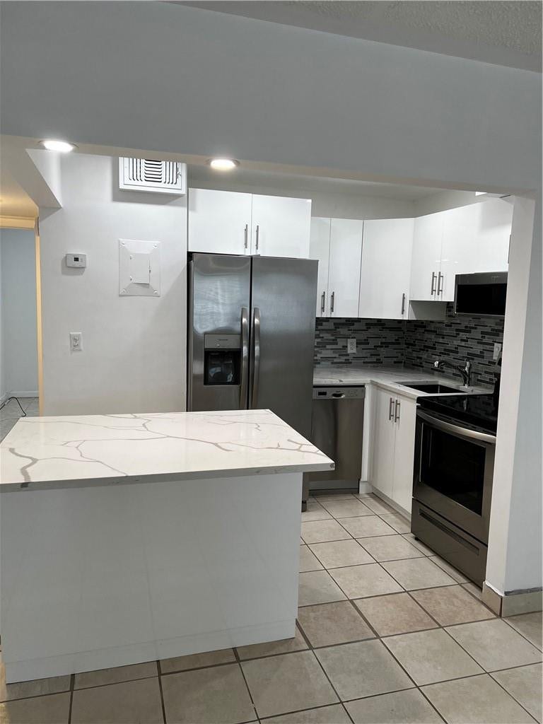 701 Pine Drive, #204, Pompano Beach, Pompano Beach, FL 33060 Photo 14