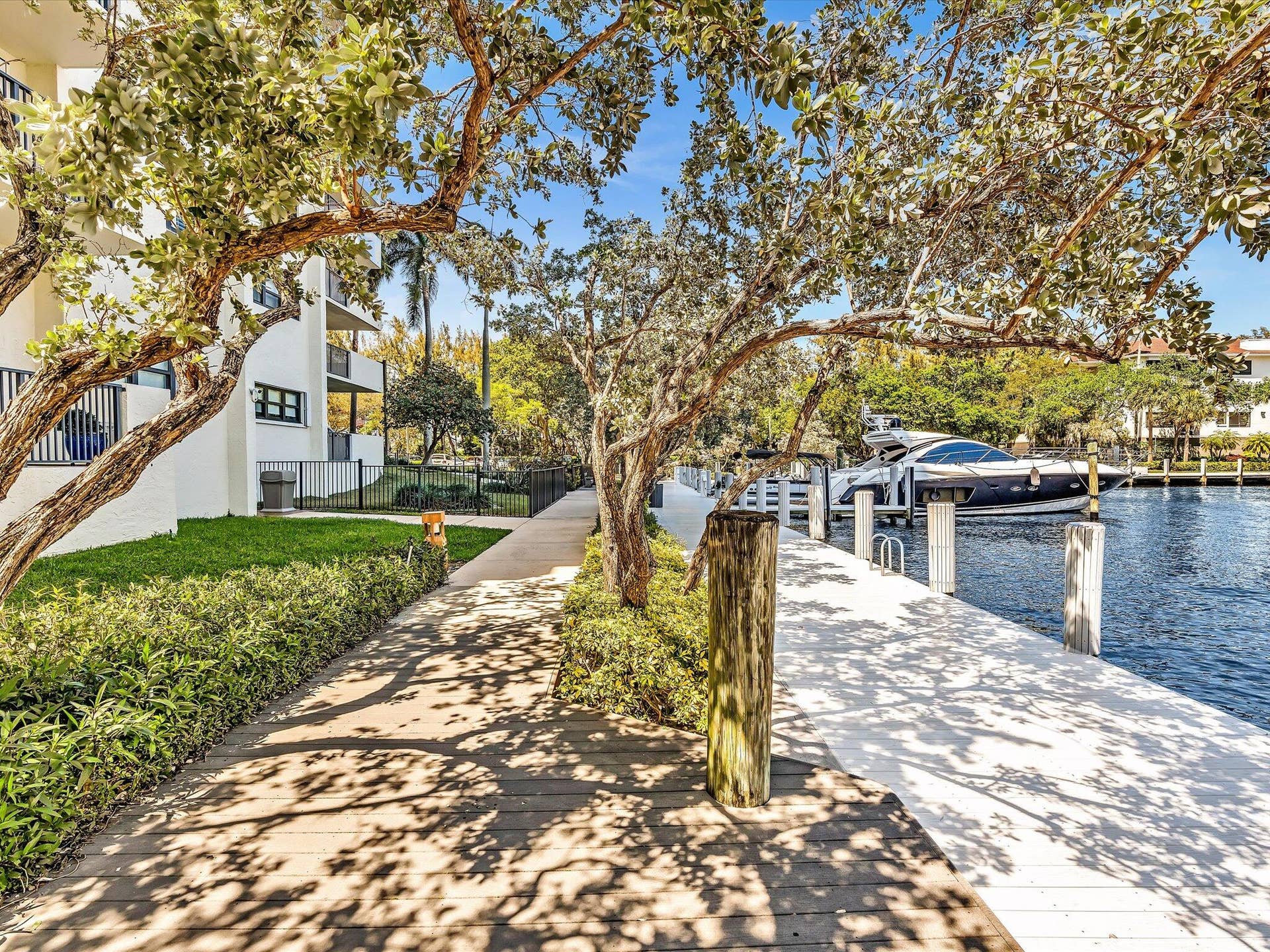 3200 Port Royale Drive N, #910, Fort Lauderdale, FL 33308 44-DSC00036