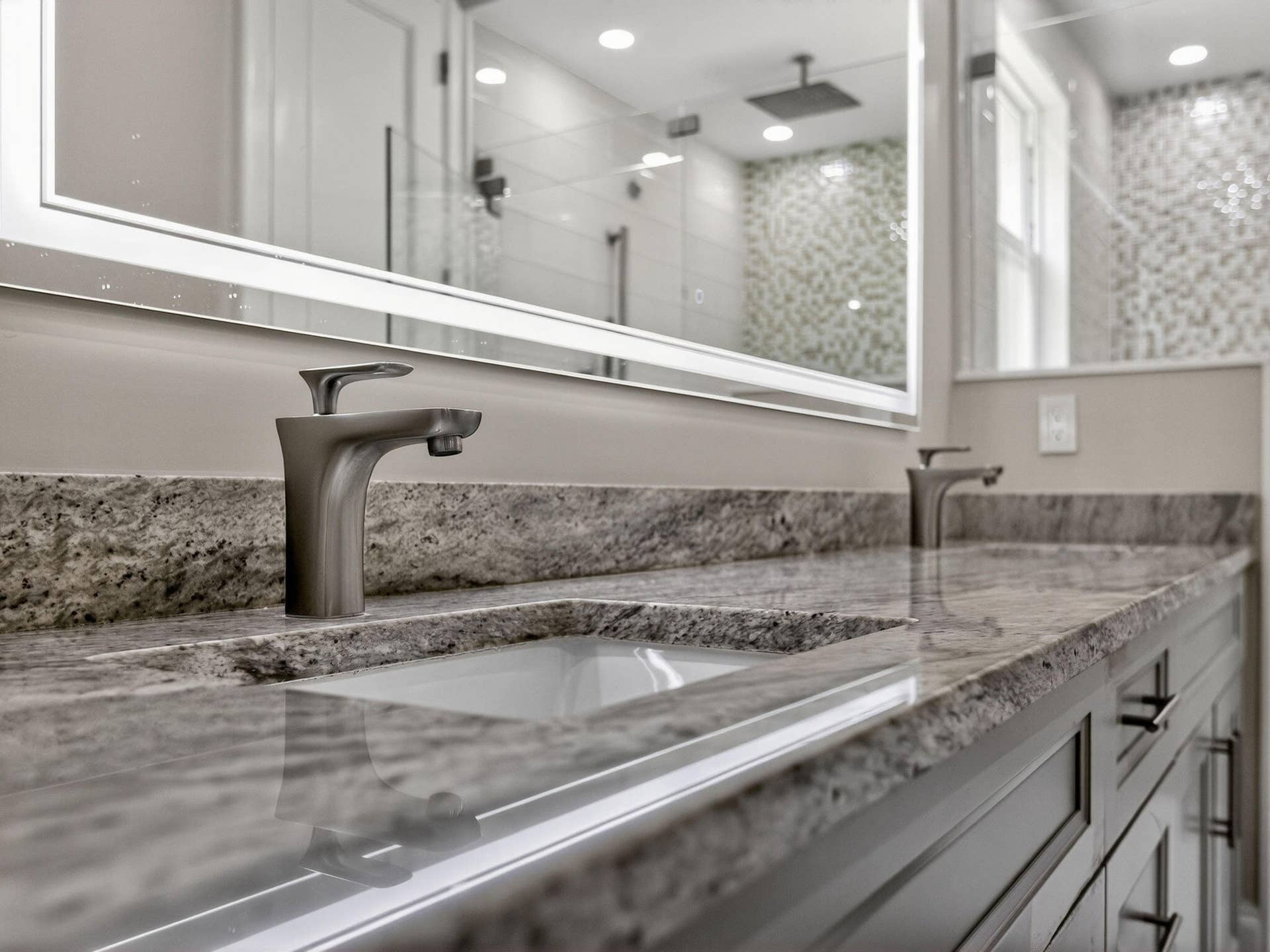 2nd Floor Master Bathroom