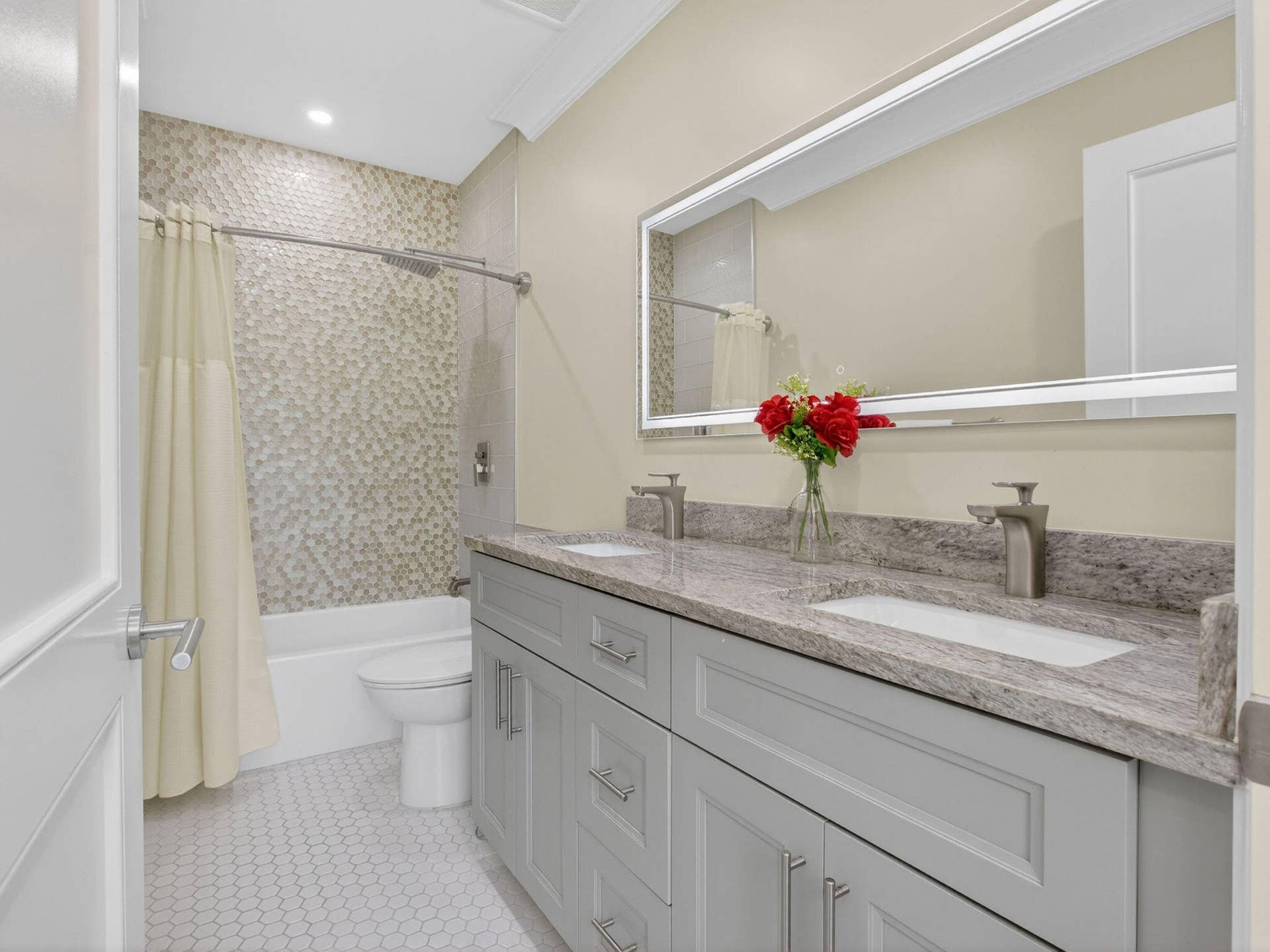 Guest Bathroom for Bedrooms 3 and 4