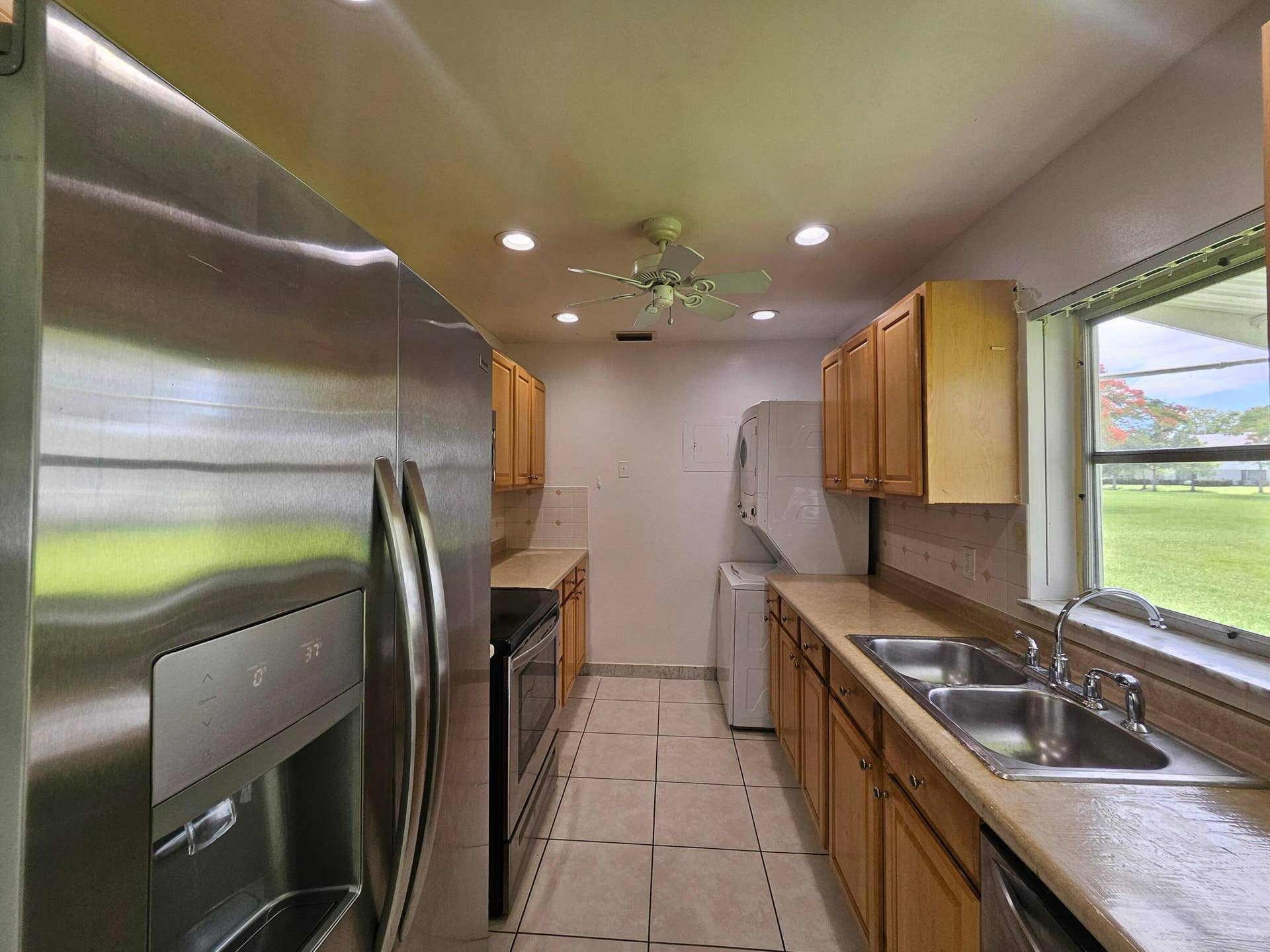 8431 NW 12th Street, #D68, Plantation, FL 33322 42700