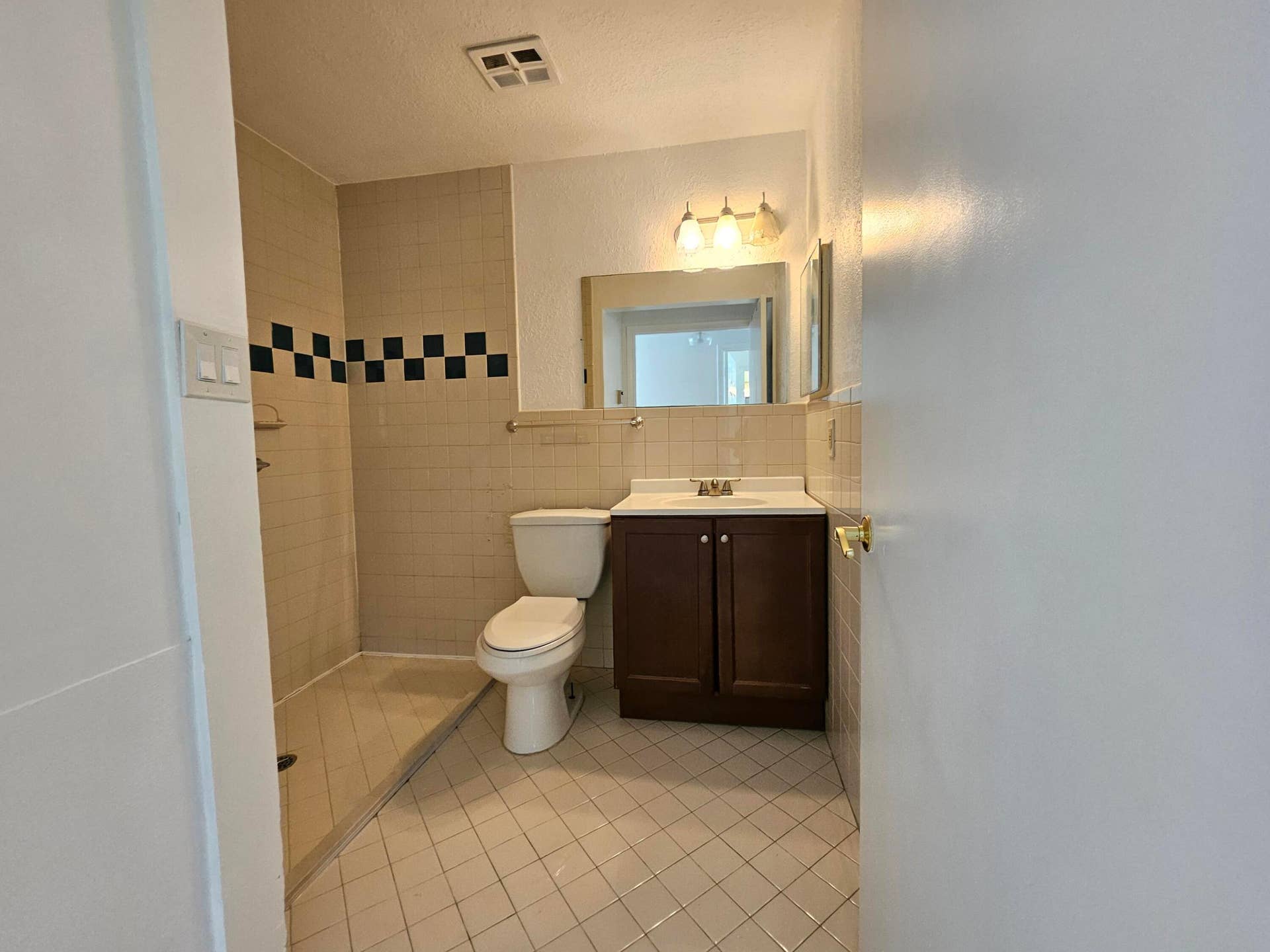 8431 NW 12th Street, #D68, Plantation, FL 33322 42705