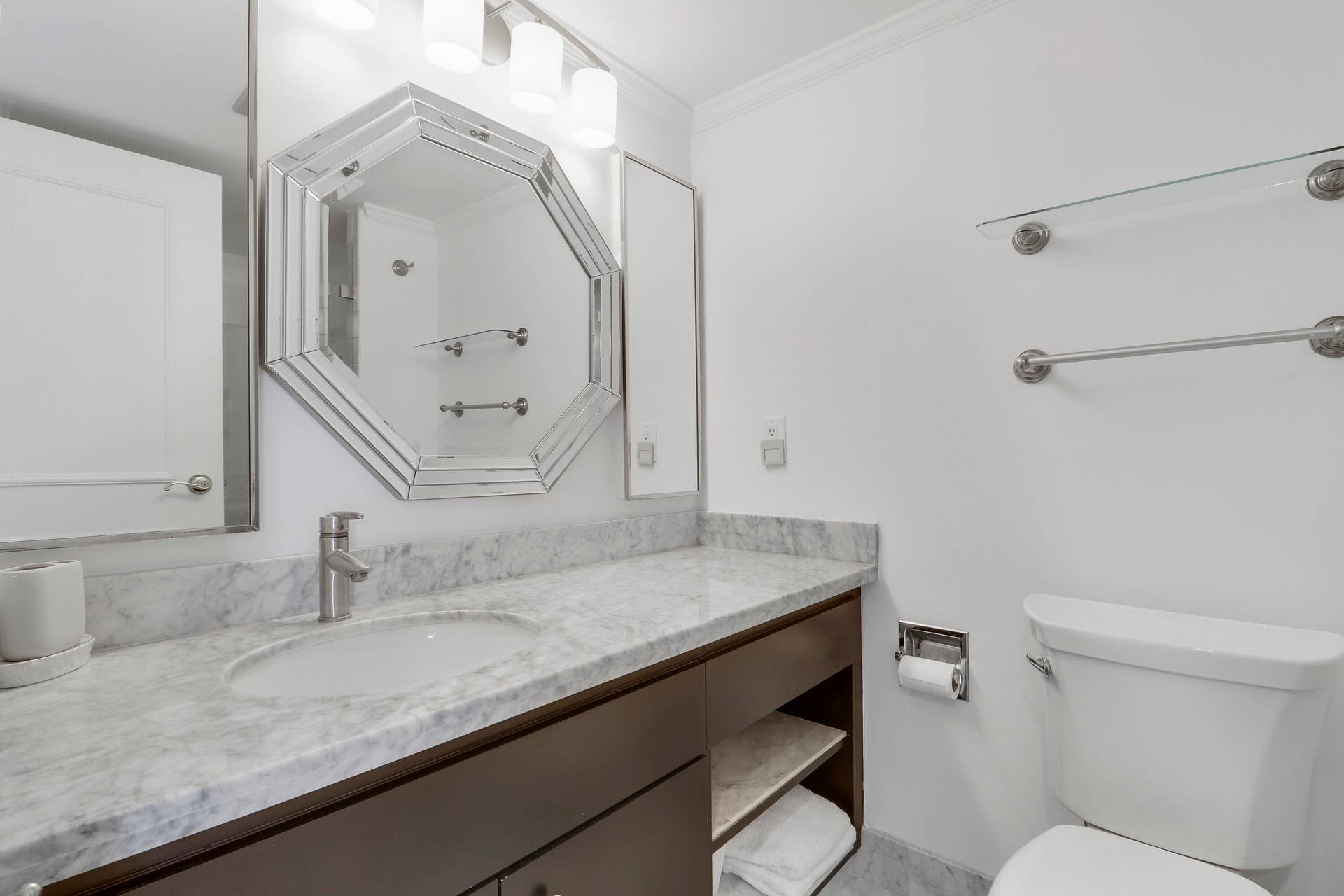 5380 N Ocean Drive, #22j, Riviera Beach, Singer Island, FL 33404 20250917181712919725000000-o