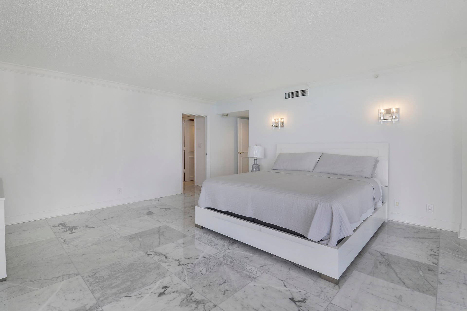 5380 N Ocean Drive, #22j, Riviera Beach, Singer Island, FL 33404 20250917181344755141000000-o