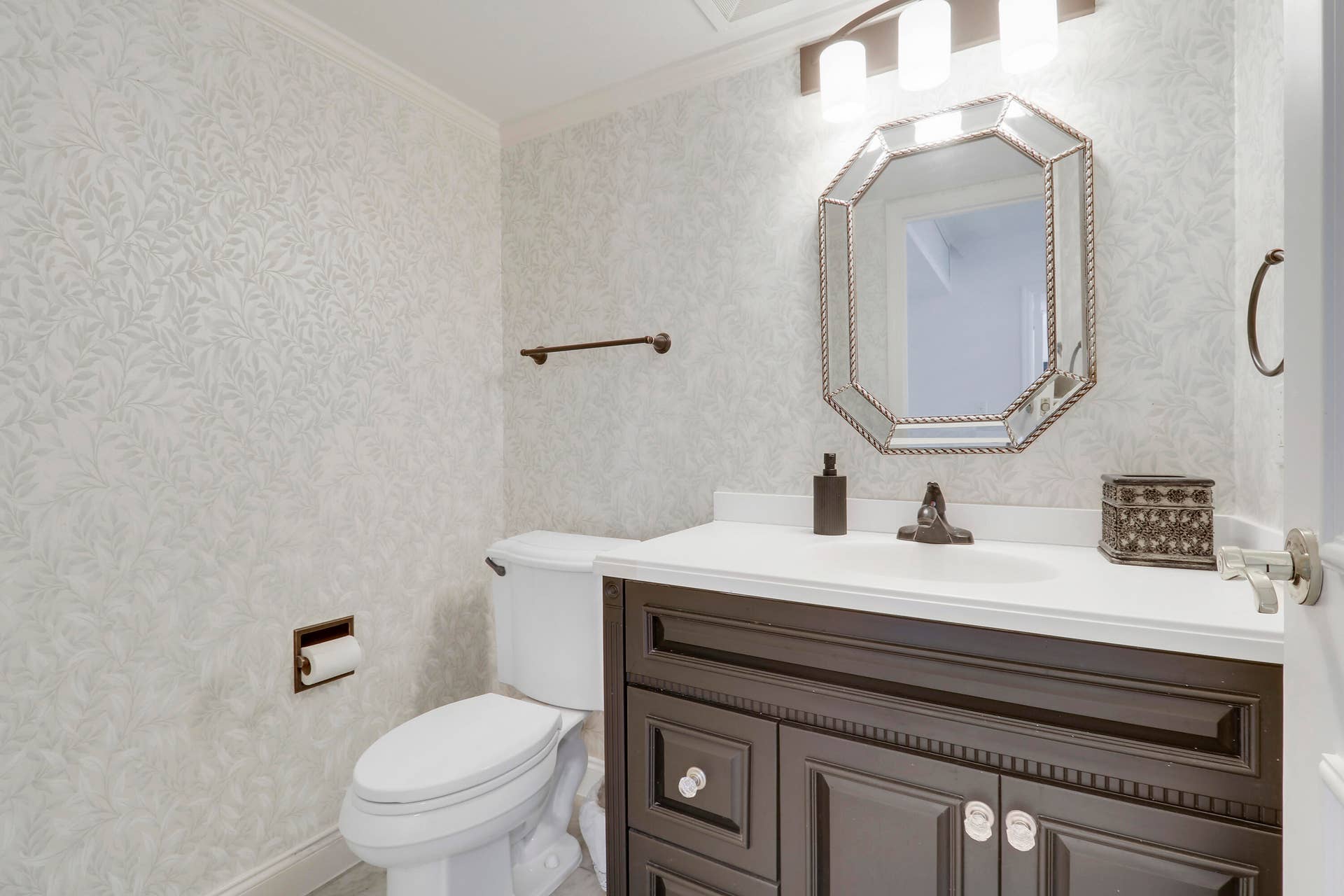 5380 N Ocean Drive, #22j, Riviera Beach, Singer Island, FL 33404 20250917181326145518000000-o