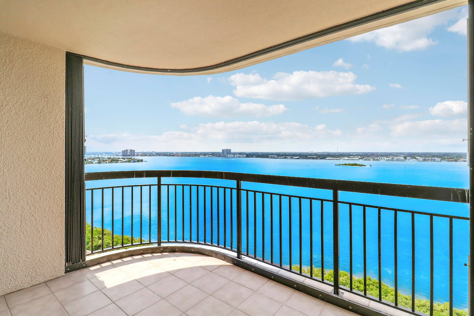 5380 N Ocean Drive, #22j, Riviera Beach, Singer Island, FL 33404 20250917181611995747000000-o