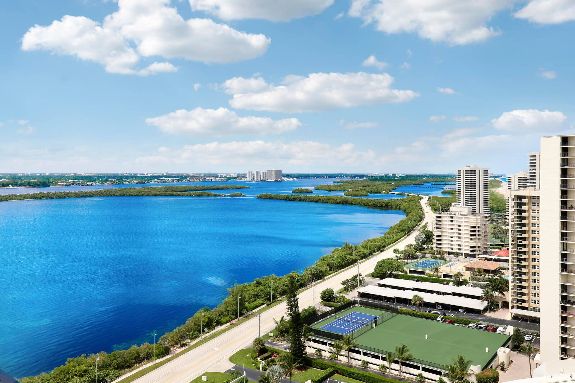 5380 N Ocean Drive, #22j, Riviera Beach, Singer Island, FL 33404 20250917182642187492000000-o