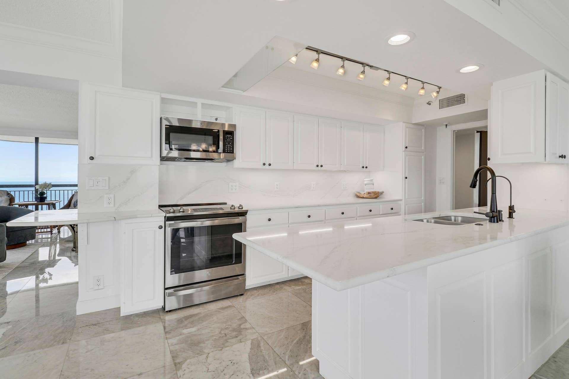 5380 N Ocean Drive, #22j, Riviera Beach, Singer Island, FL 33404 20250917182406846250000000-o