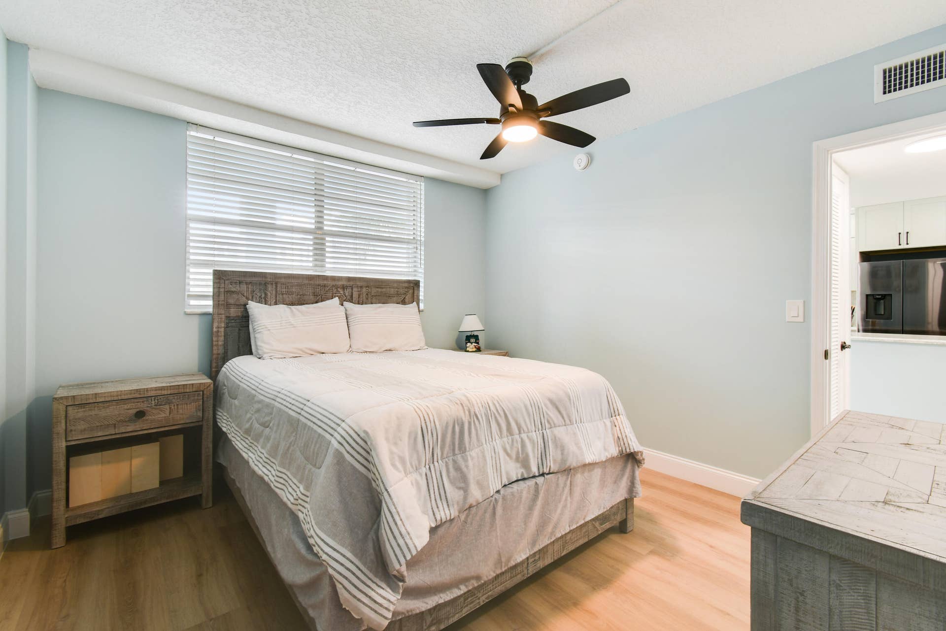 100 Paradise Harbour Boulevard, #211, North Palm Beach, FL 33408 DSC_8299