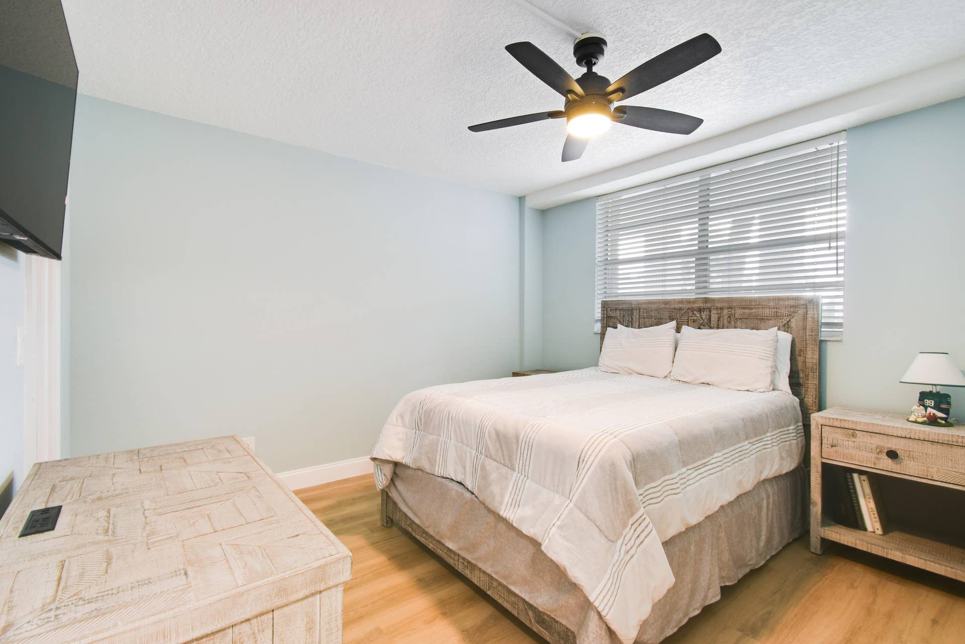 100 Paradise Harbour Boulevard, #211, North Palm Beach, FL 33408 DSC_8287