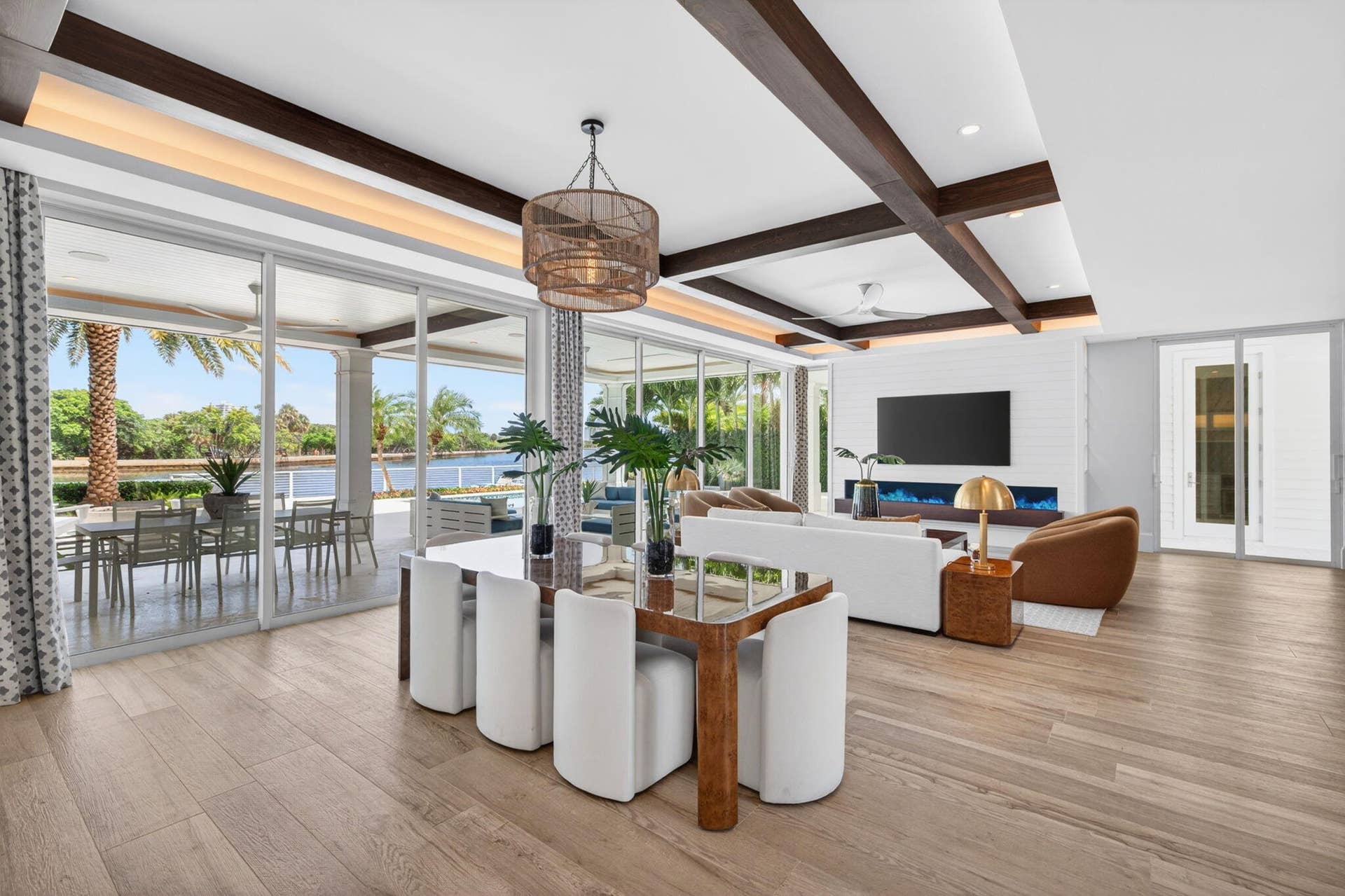 Perfect Indoor-Outdoor Integration