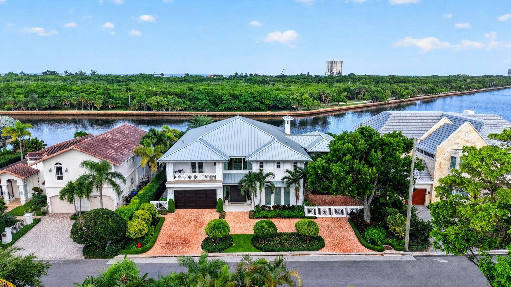 Direct Intracoastal Estate