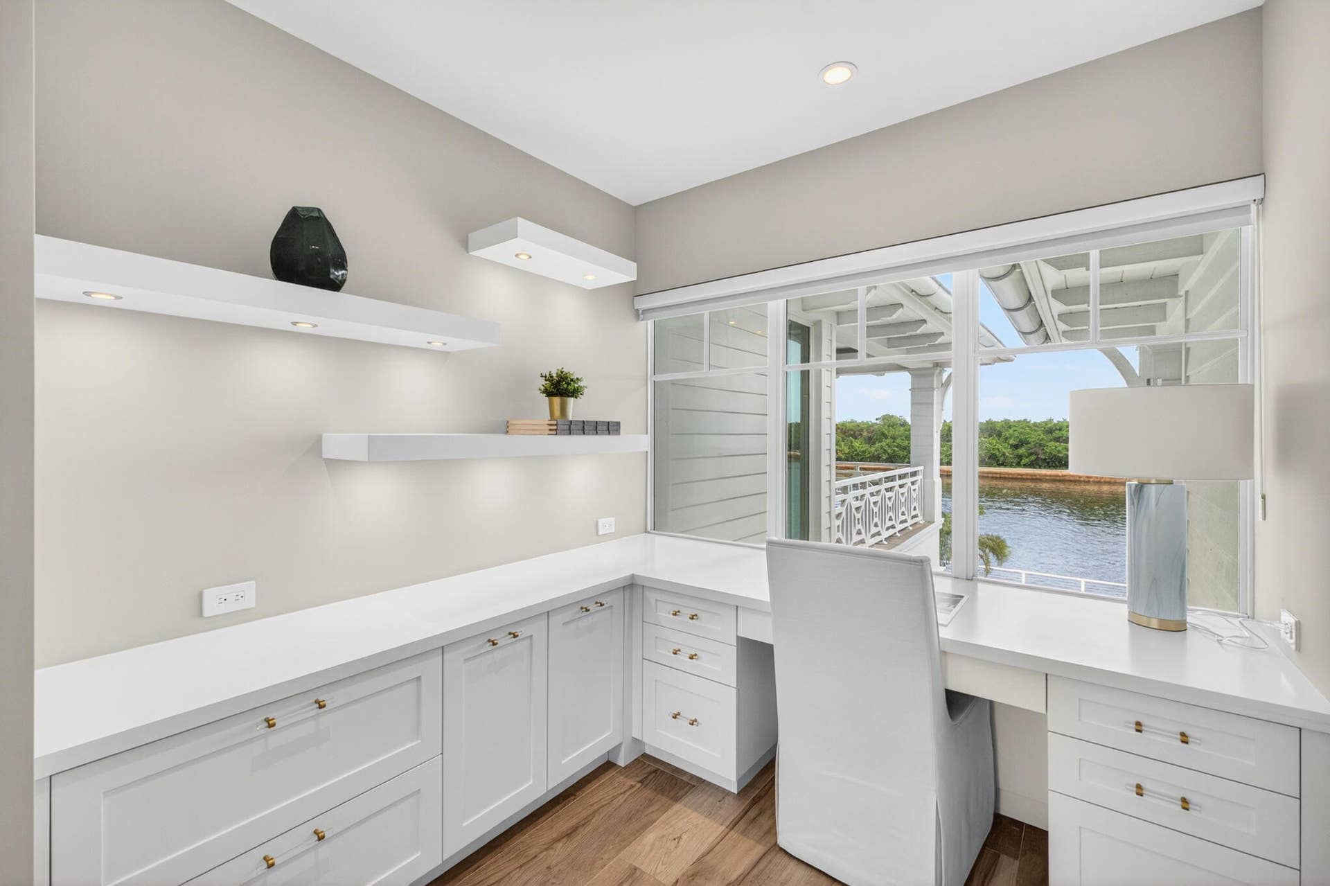 1900 Intracoastal Drive, Fort Lauderdale, FL 33305 Private Office